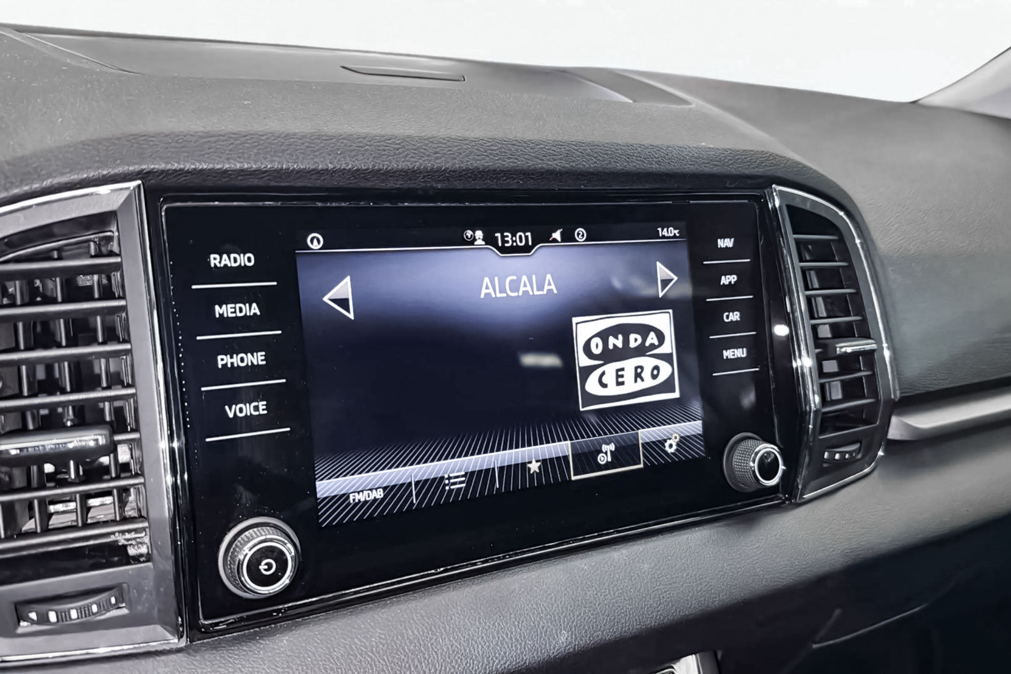 Škoda Karoq 2.0 TDI DSG 4x4 Ambition - foto 33