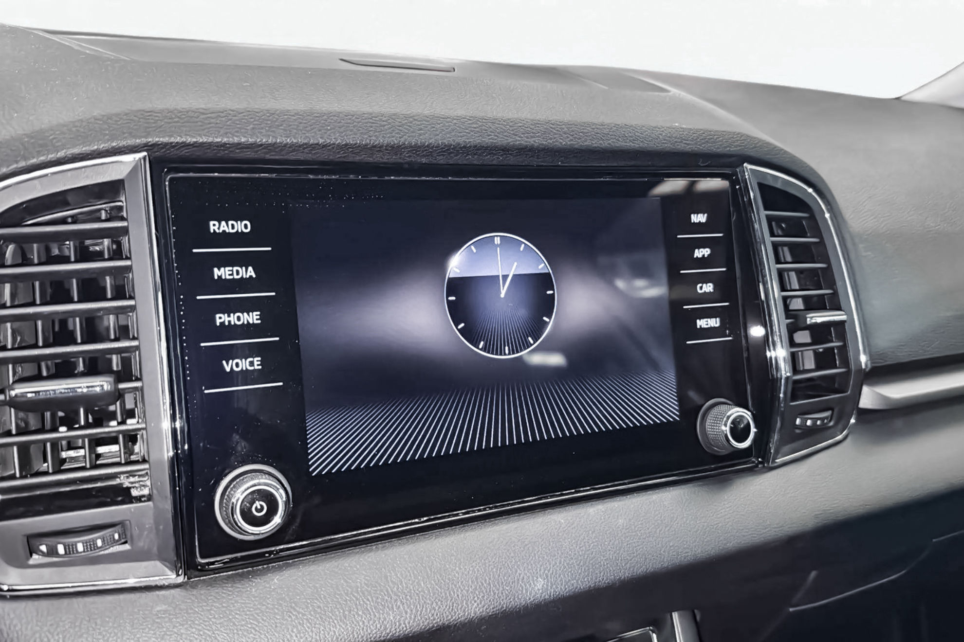 Škoda Karoq 2.0 TDI DSG 4x4 Ambition - foto 32