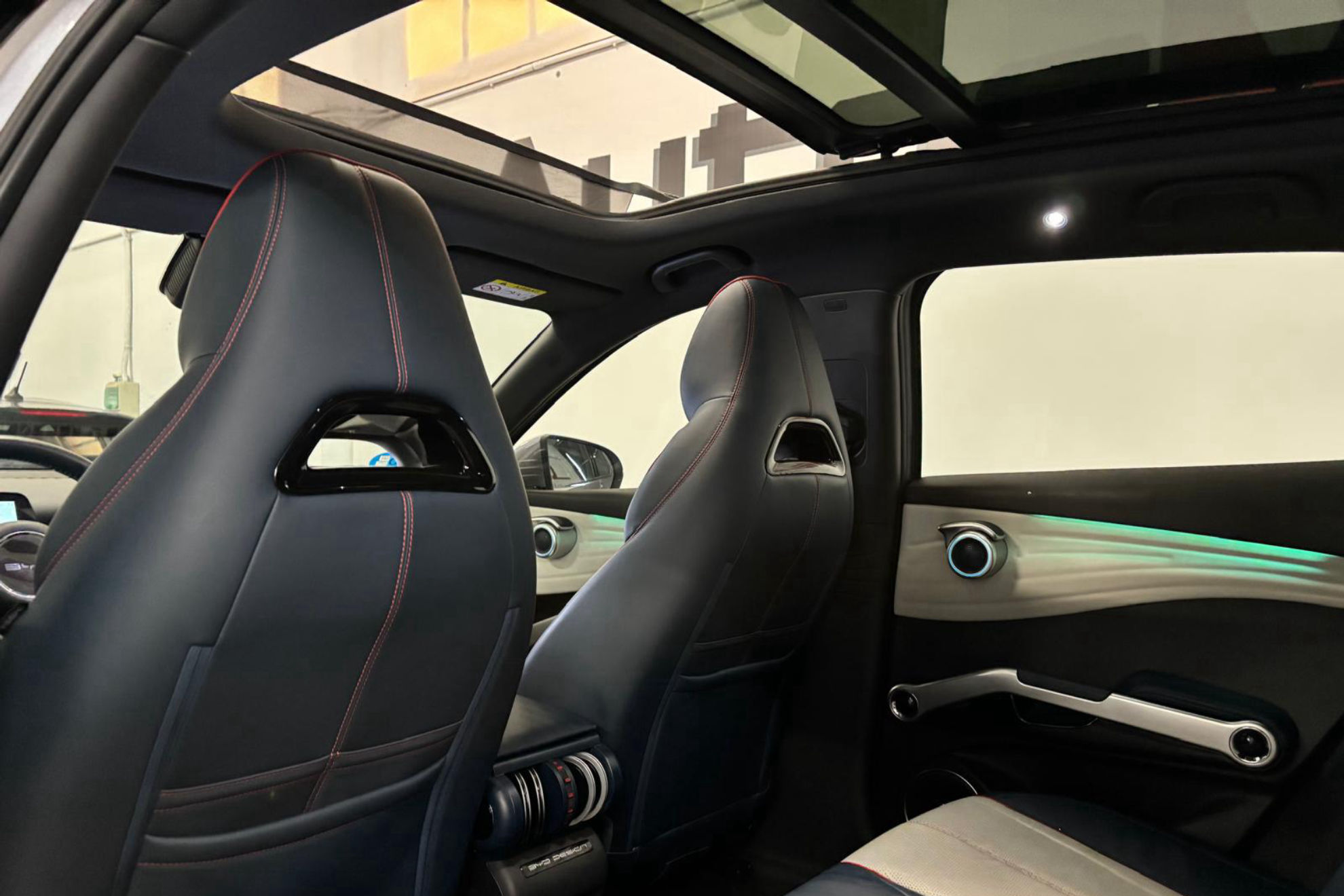 BYD Atto 3 Comfort - foto 14