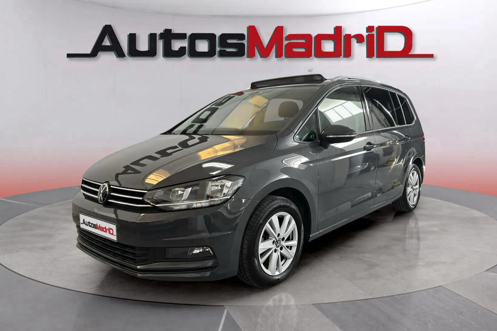 Volkswagen Touran Life 2.0 TDI DSG - foto 3
