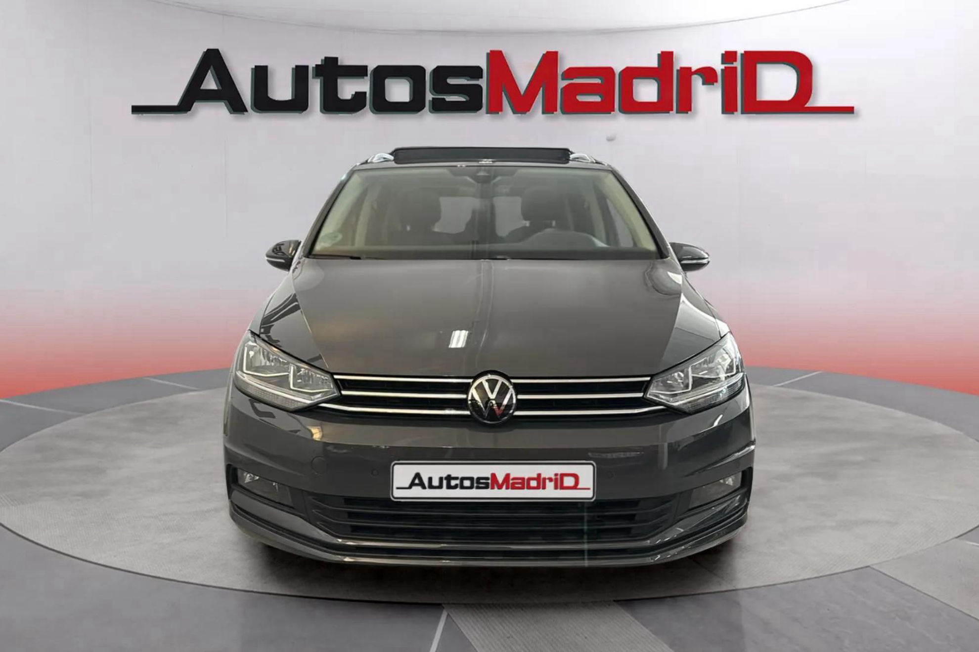 Volkswagen Touran Life 2.0 TDI DSG - foto 2