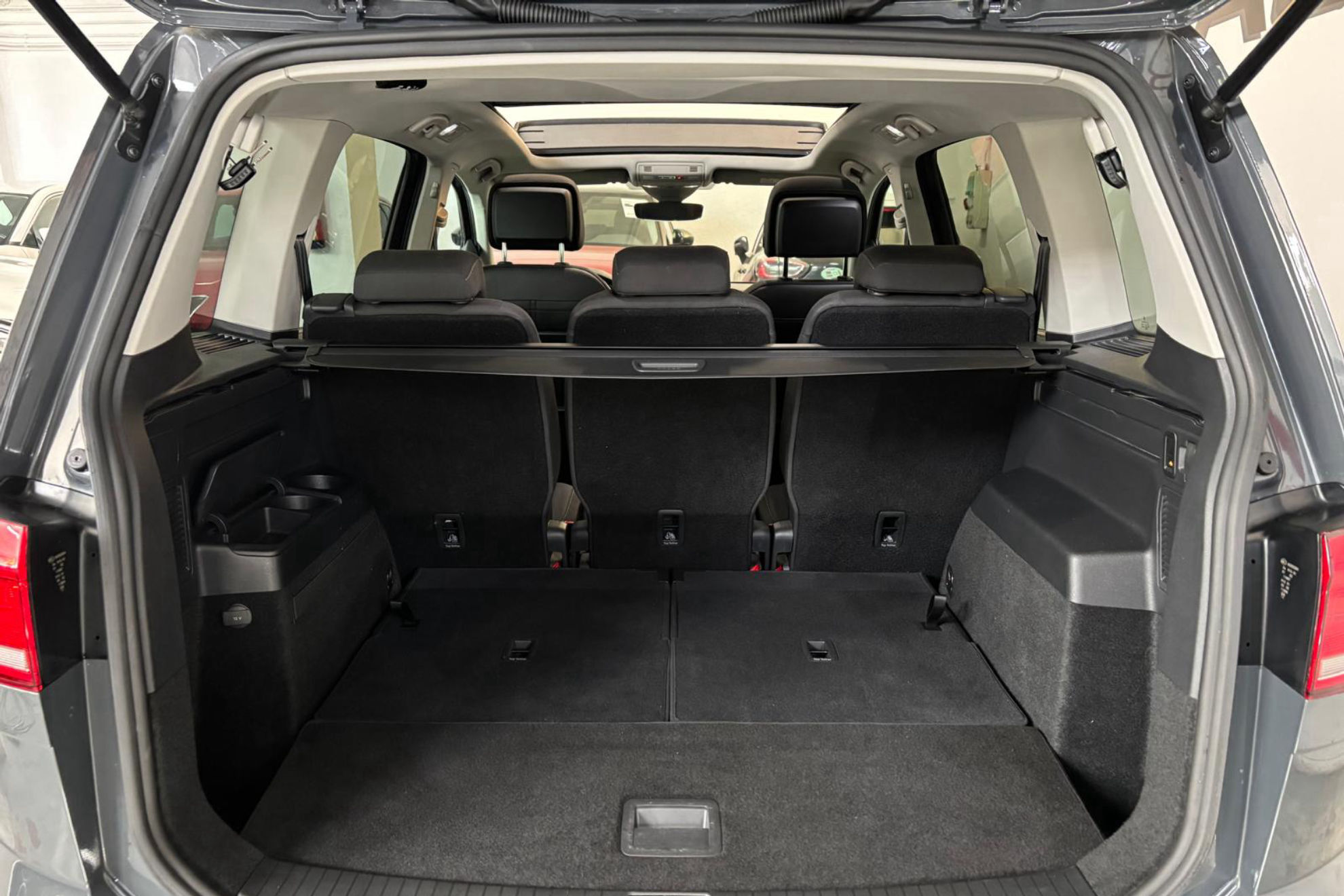 Volkswagen Touran Life 2.0 TDI DSG - foto 8