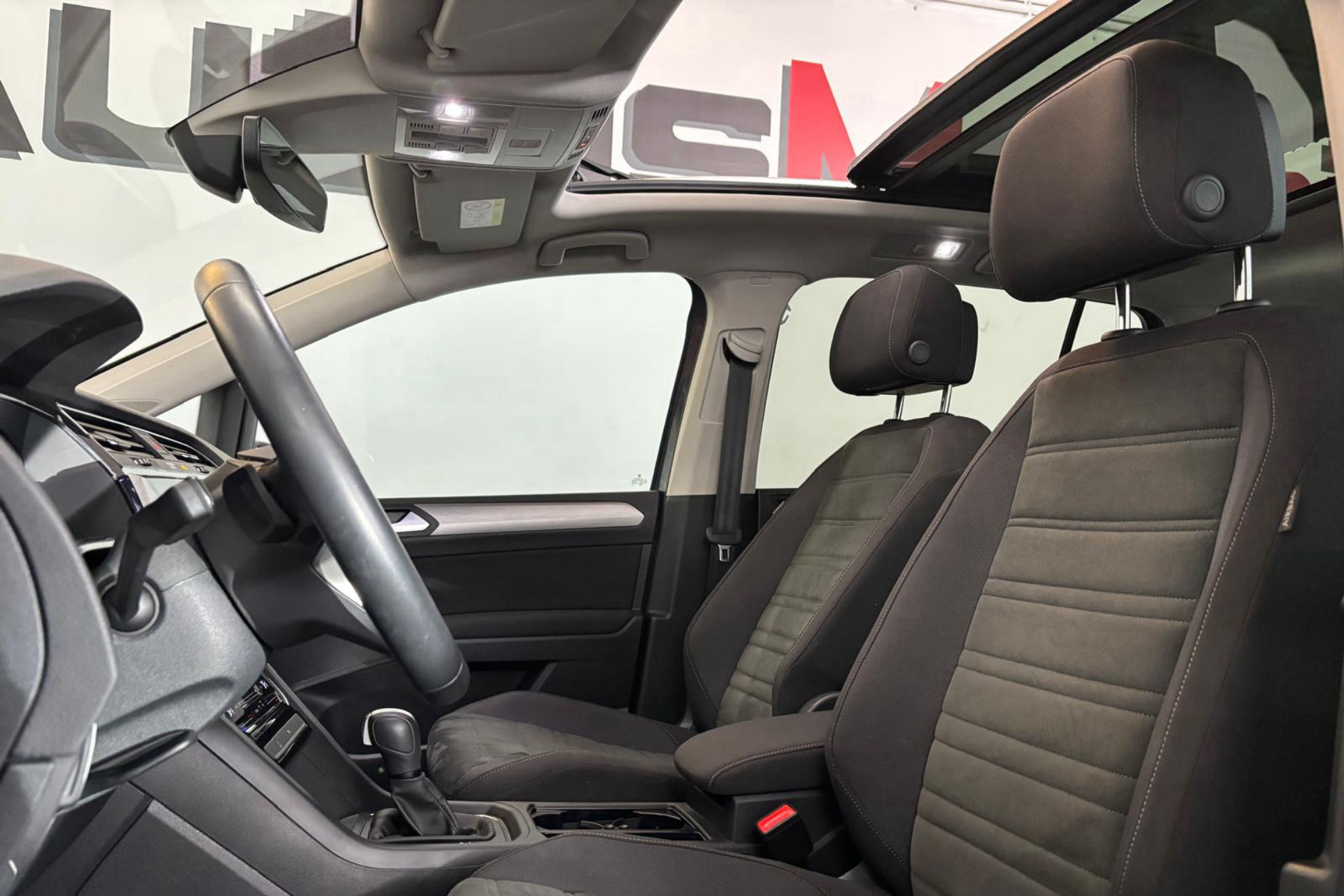 Volkswagen Touran Life 2.0 TDI DSG - foto 12