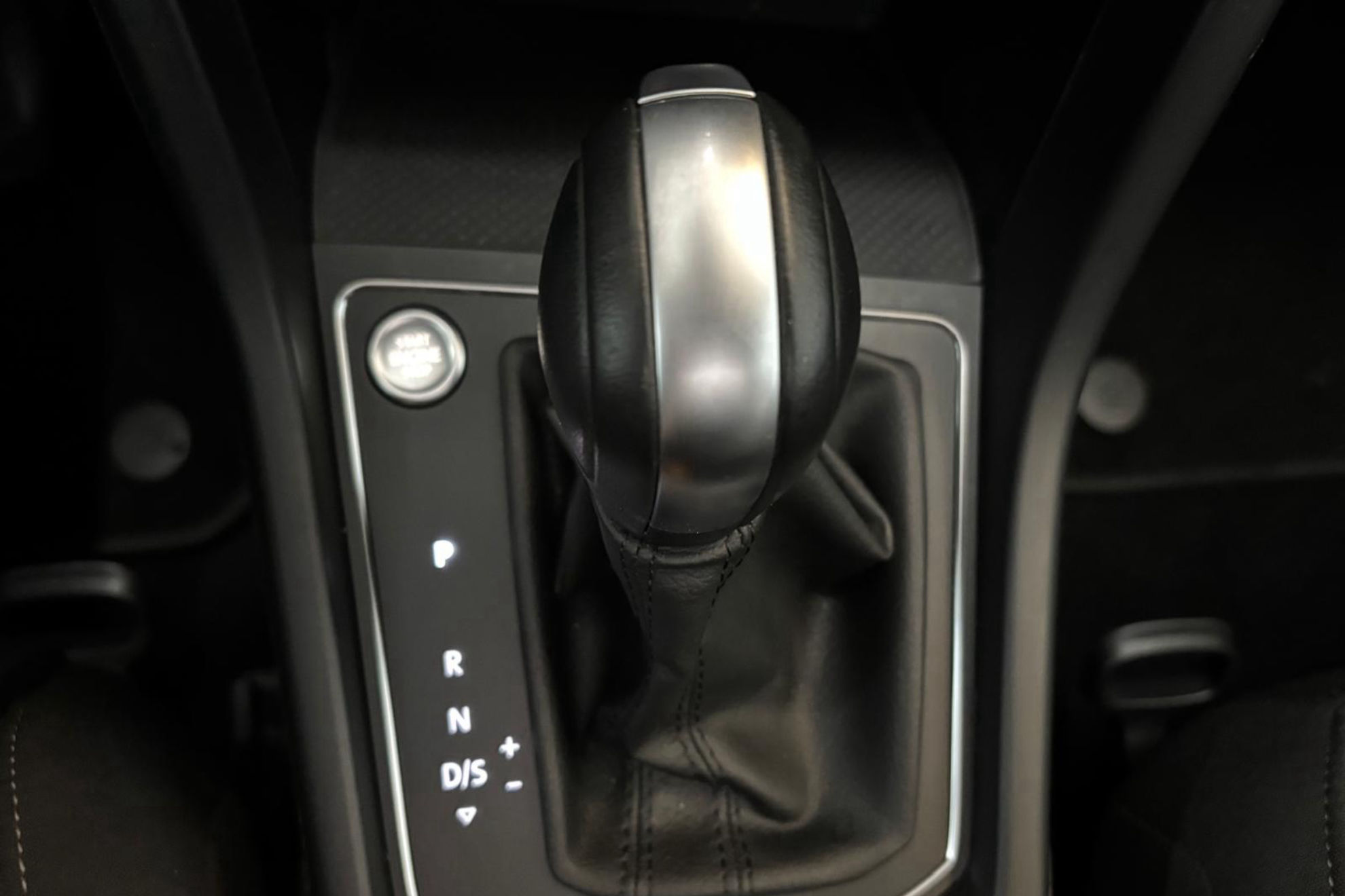 Volkswagen Touran Life 2.0 TDI DSG - foto 36