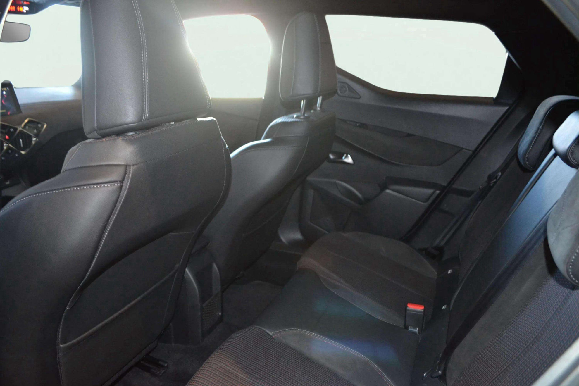 DS DS 3 Crossback PureTech Performance Line - foto 11