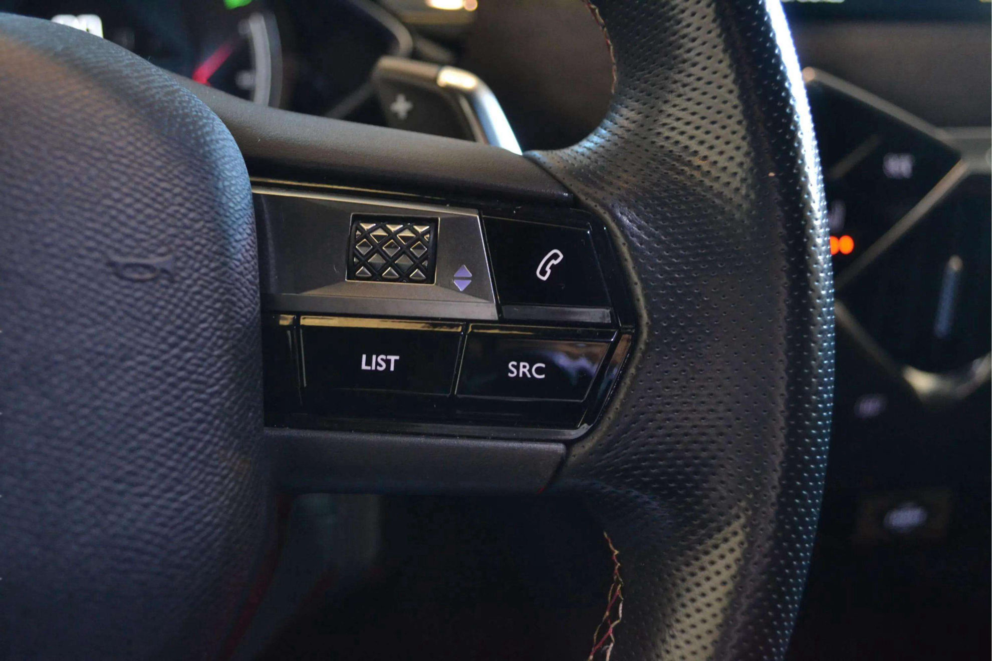 DS DS 3 Crossback PureTech Performance Line - foto 19