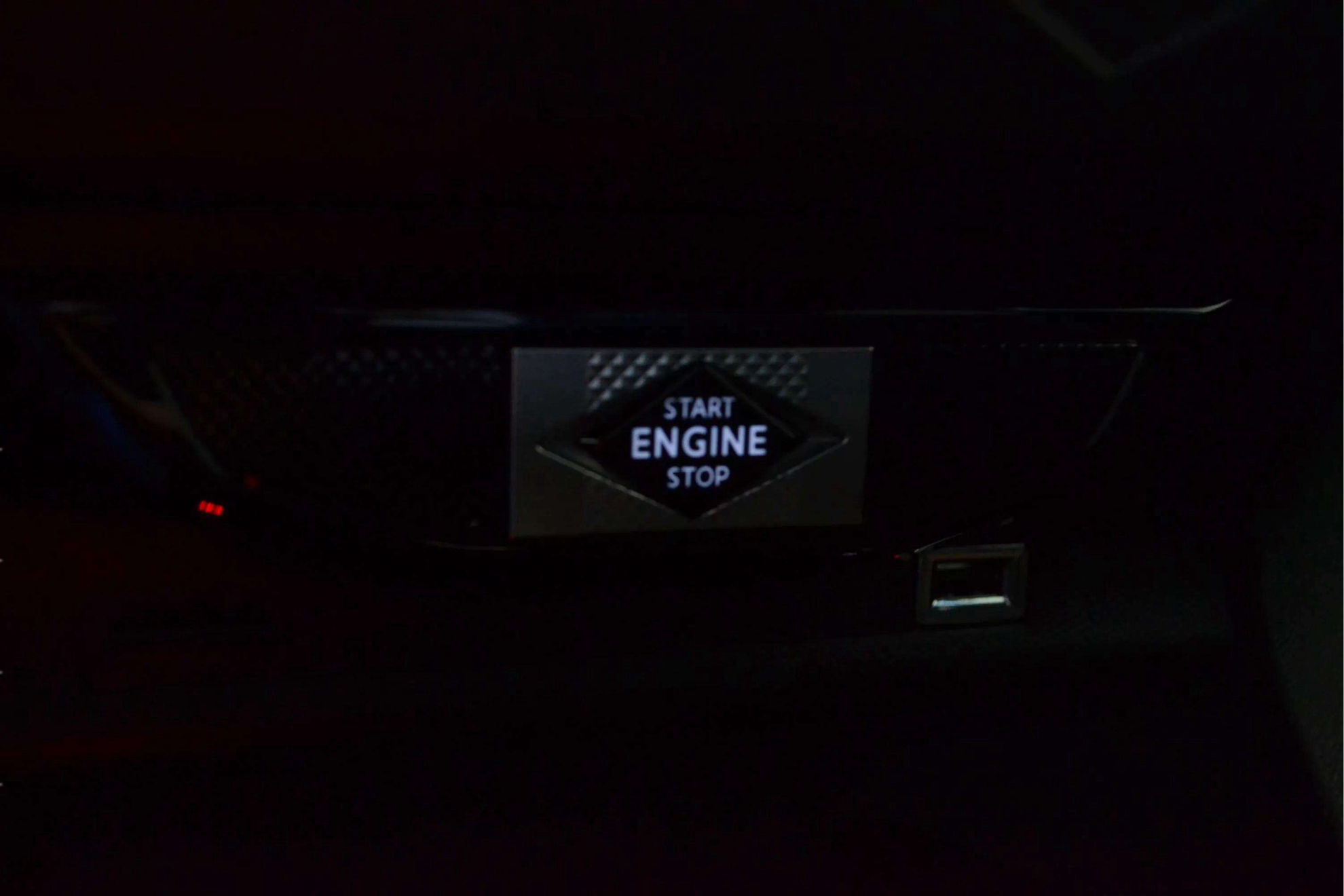 DS DS 3 Crossback PureTech Performance Line - foto 25