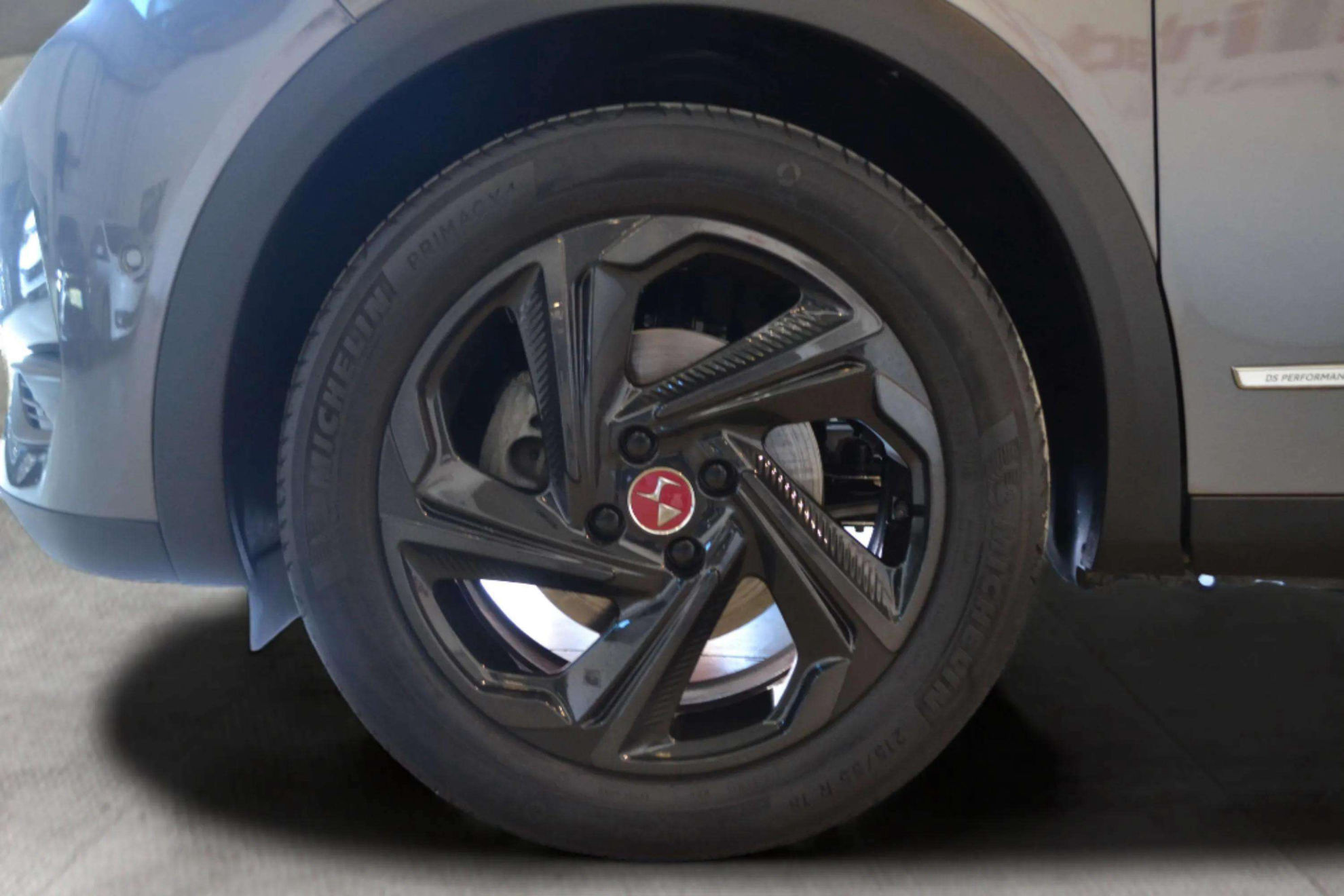 DS DS 3 Crossback PureTech Performance Line - foto 32