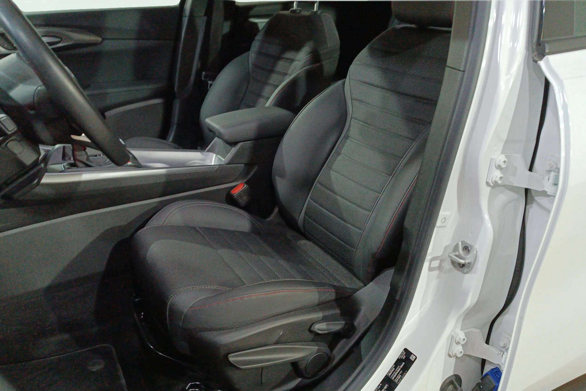Alfa Romeo Tonale 1.5 MHEV Gasolina Sprint FWD - foto 14