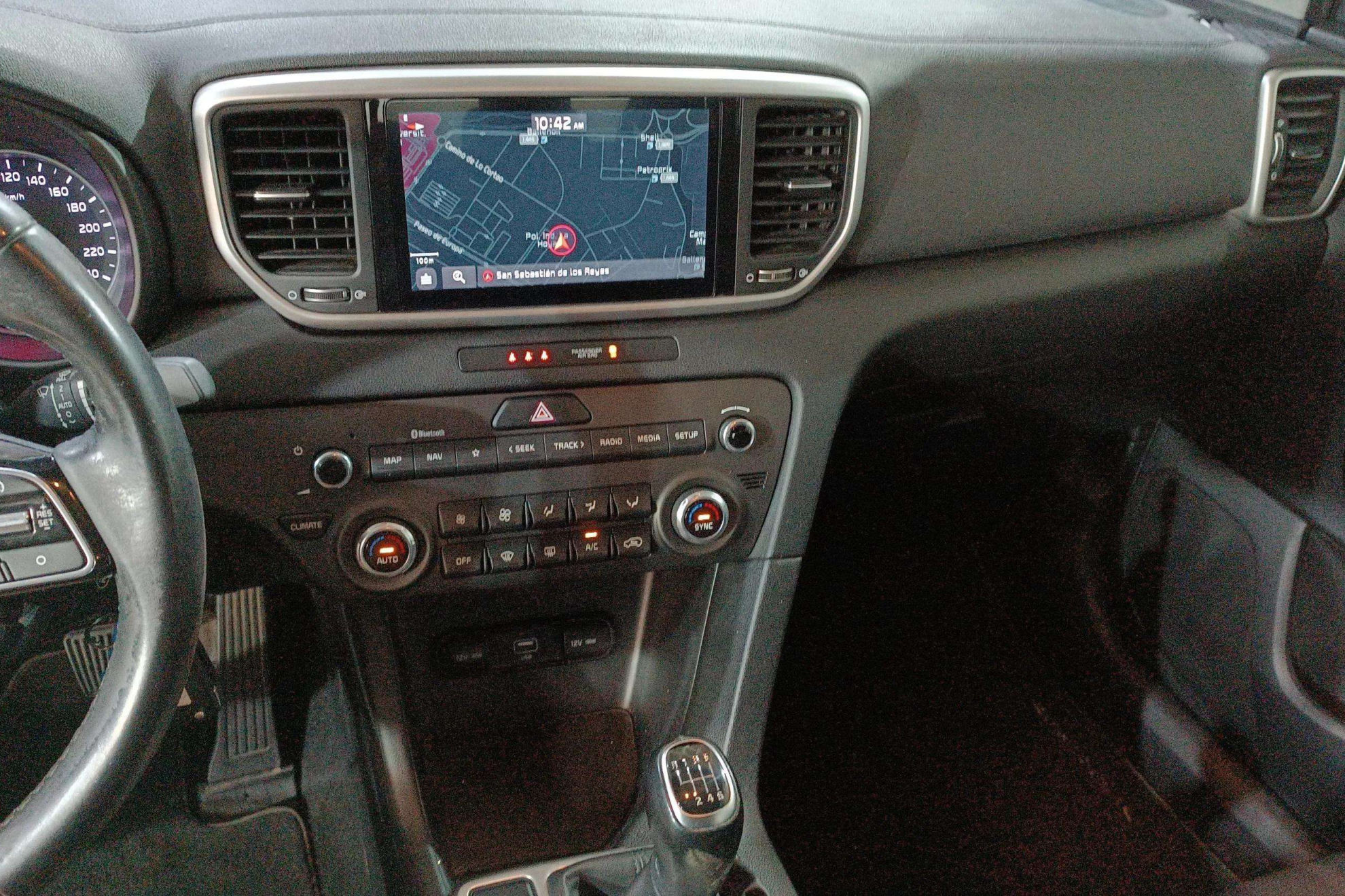 Kia Sportage 1.6 MHEV Drive 4x2 - foto 11
