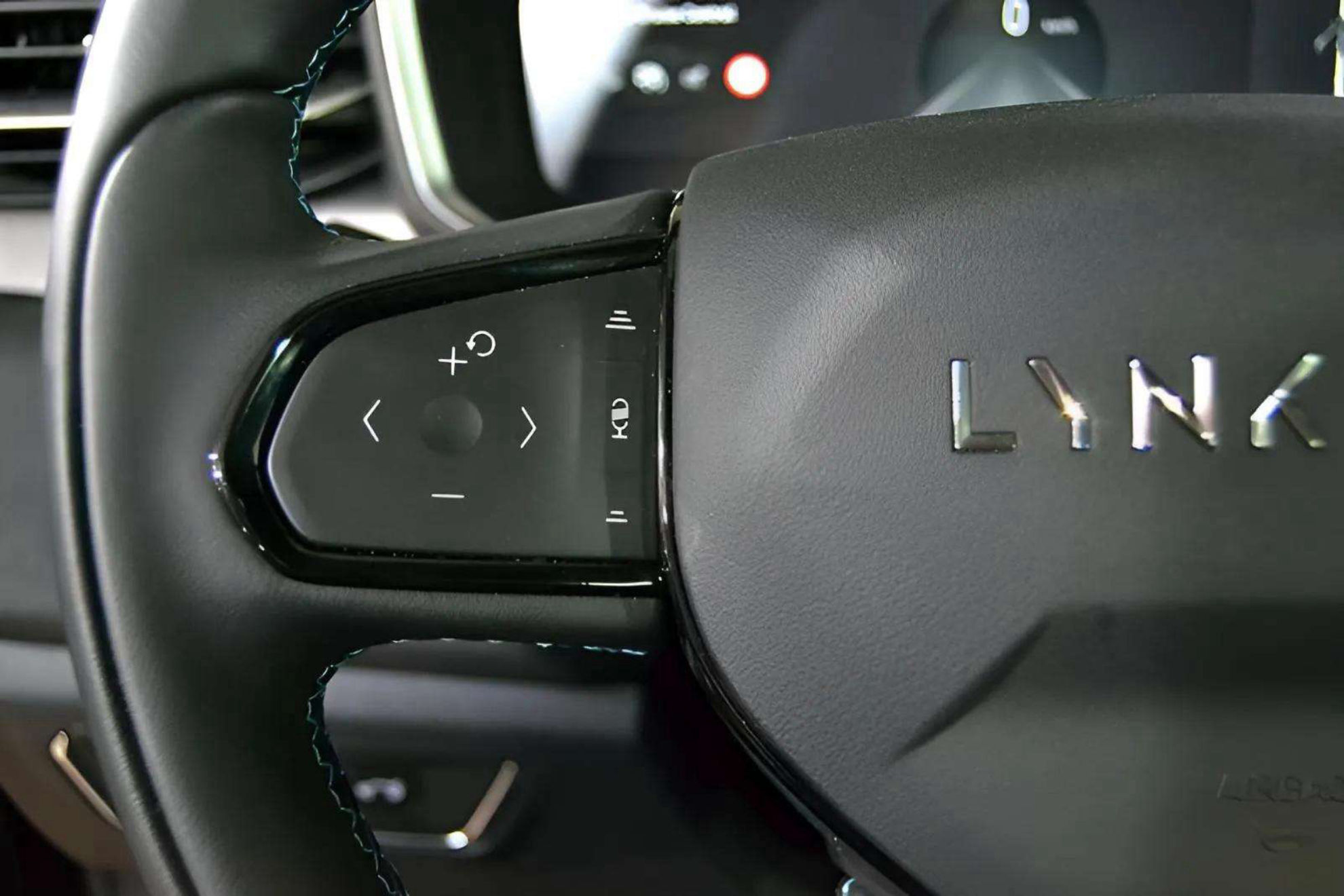 Lynk & Co 01 1.5PHEV - foto 18