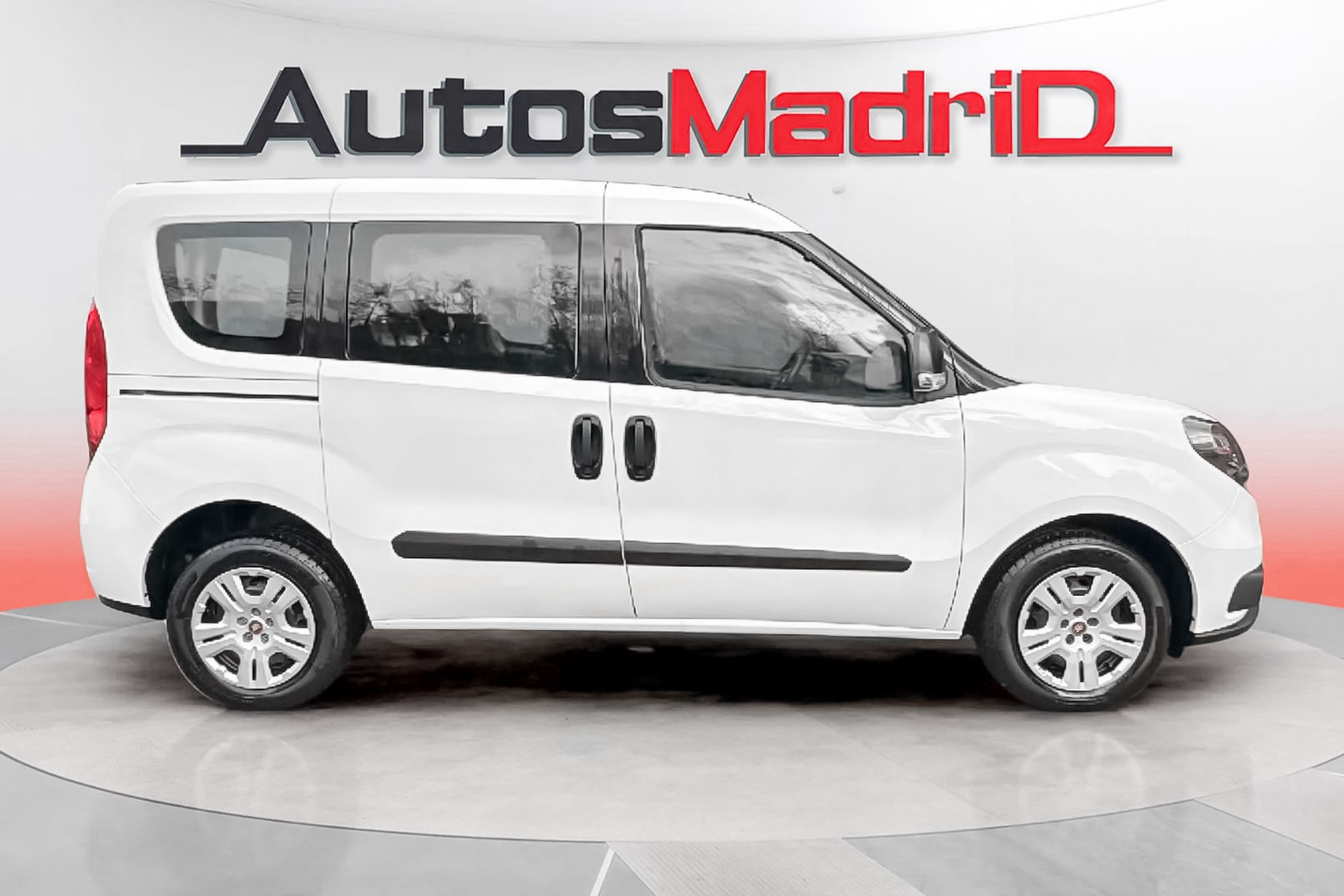 Fiat Doblò Combi (N1) 1.5 BlueHDi 100 - foto 8