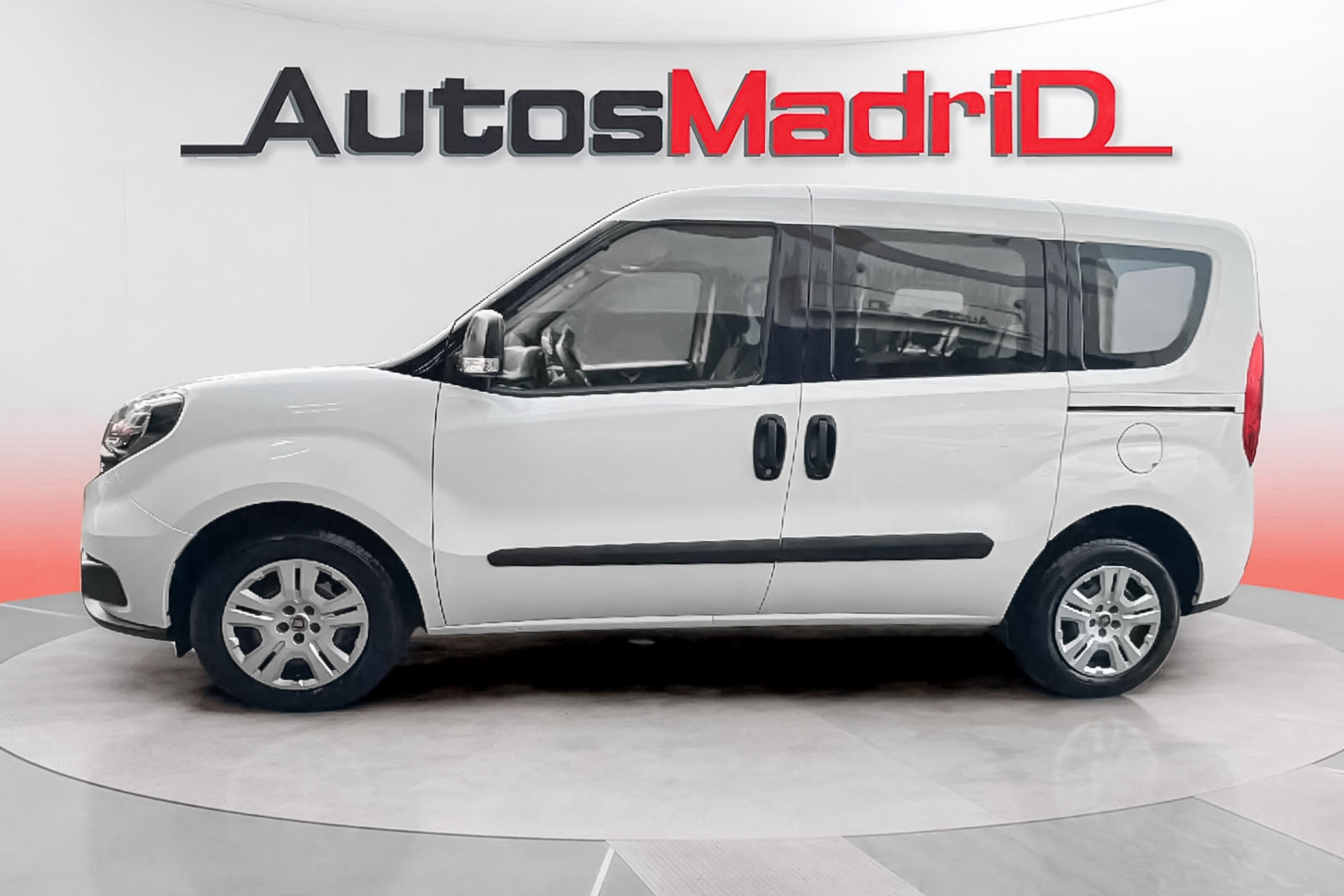 Fiat Doblò Combi (N1) 1.5 BlueHDi 100 - foto 4