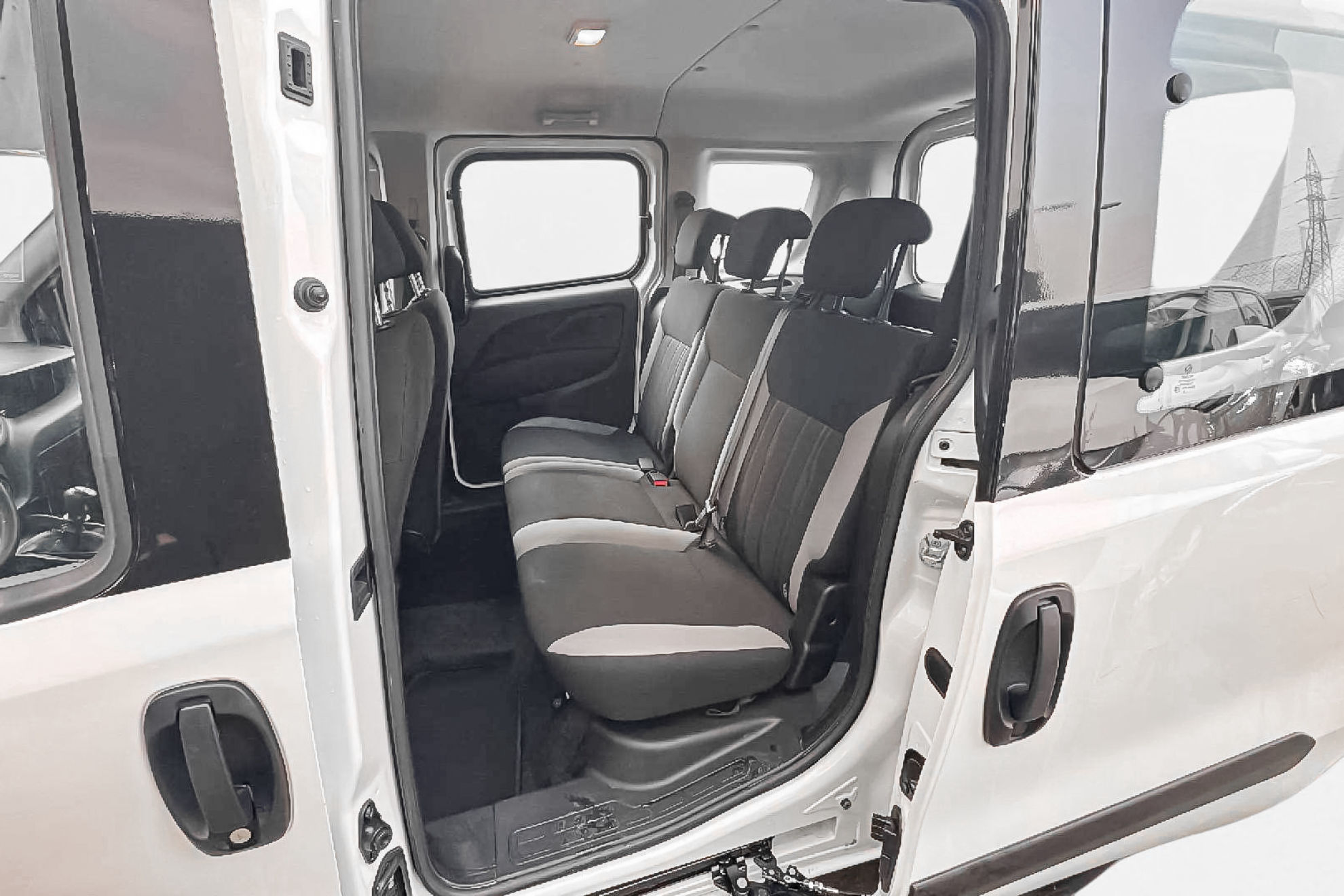 Fiat Doblò Combi (N1) 1.5 BlueHDi 100 - foto 19