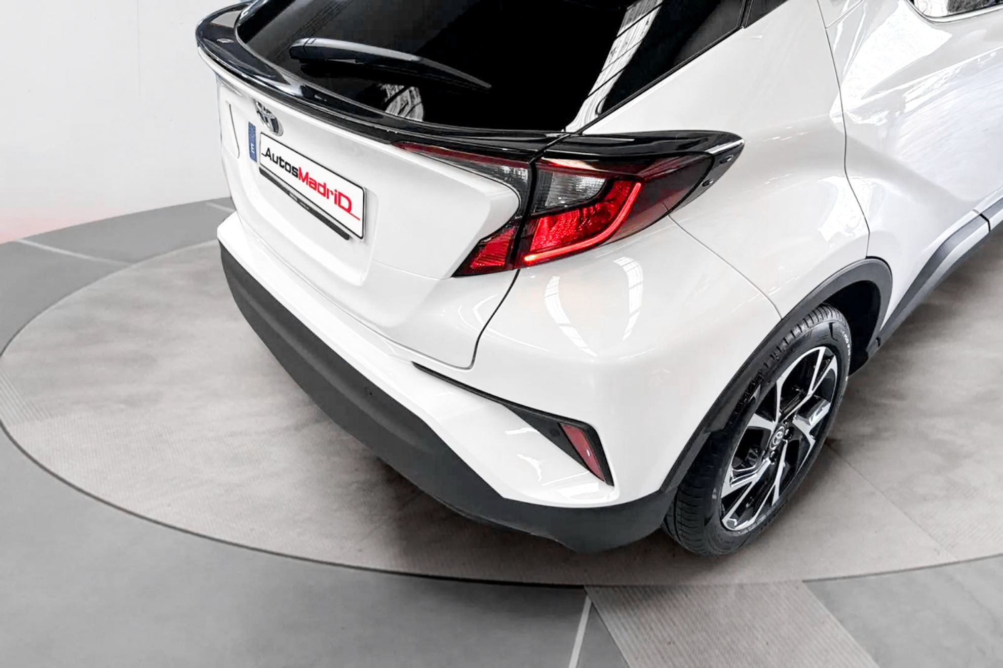 Toyota C-HR 1.8 125H Advance - foto 15