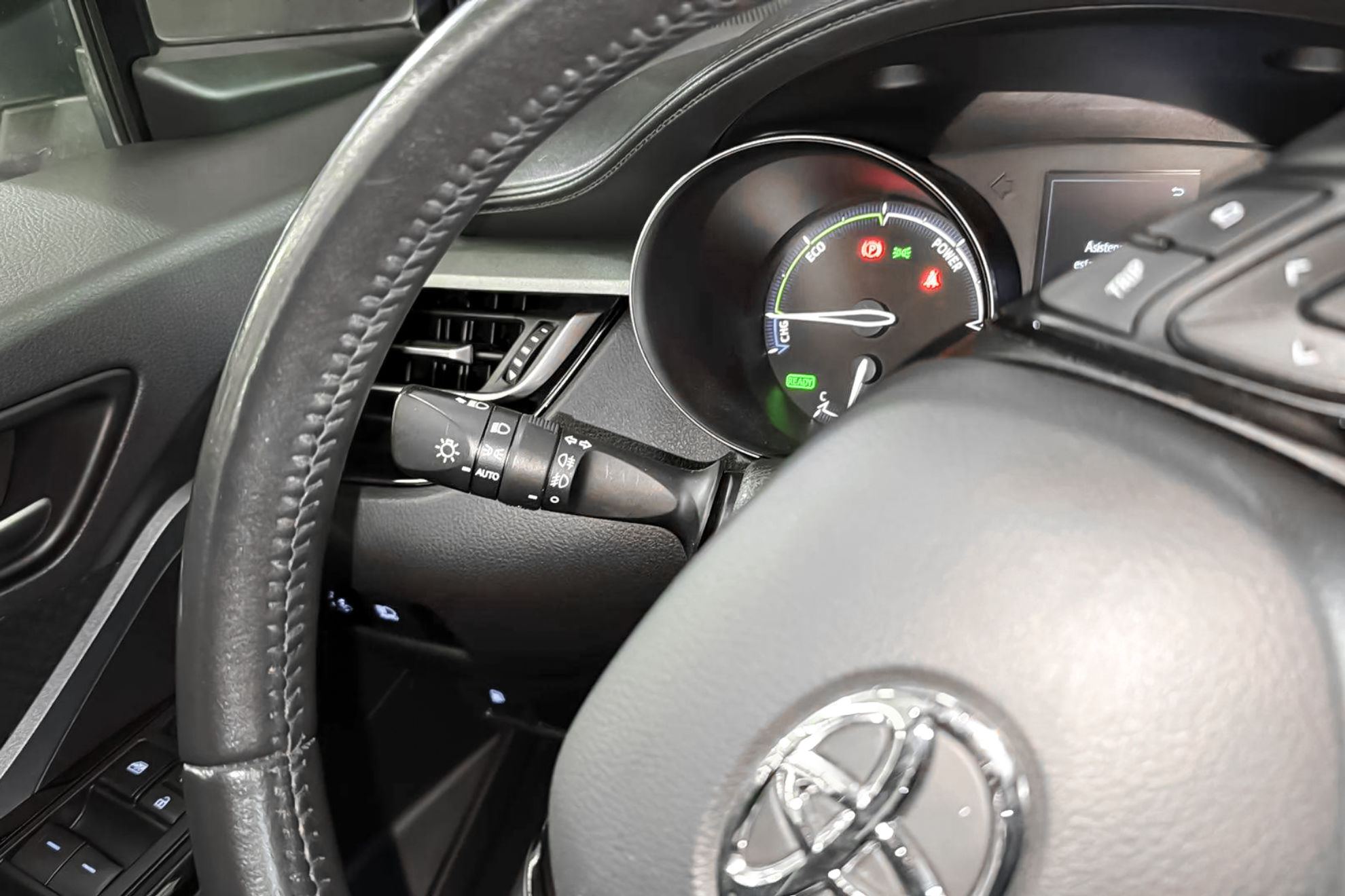 Toyota C-HR 1.8 125H Advance - foto 31
