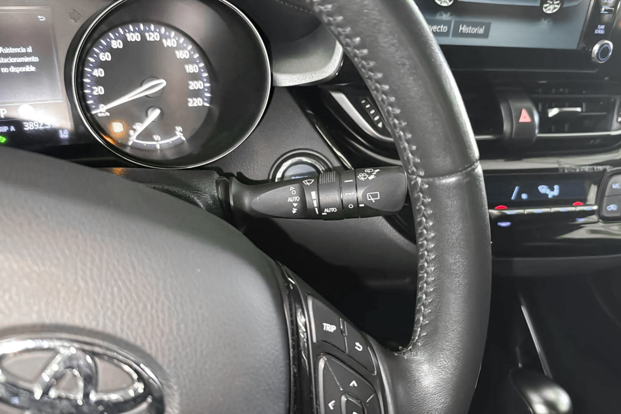 Toyota C-HR 1.8 125H Advance - foto 32