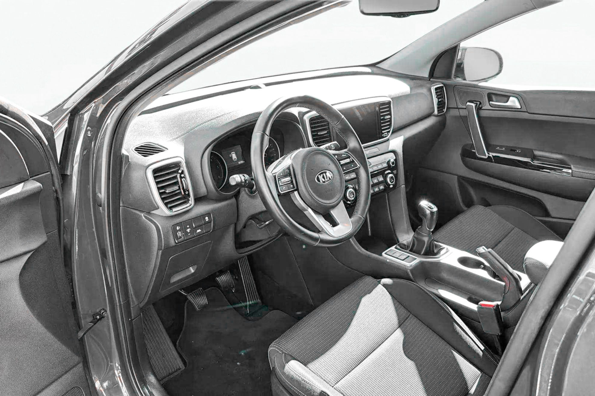 Kia Sportage 1.6 MHEV Drive 4x2 - foto 23