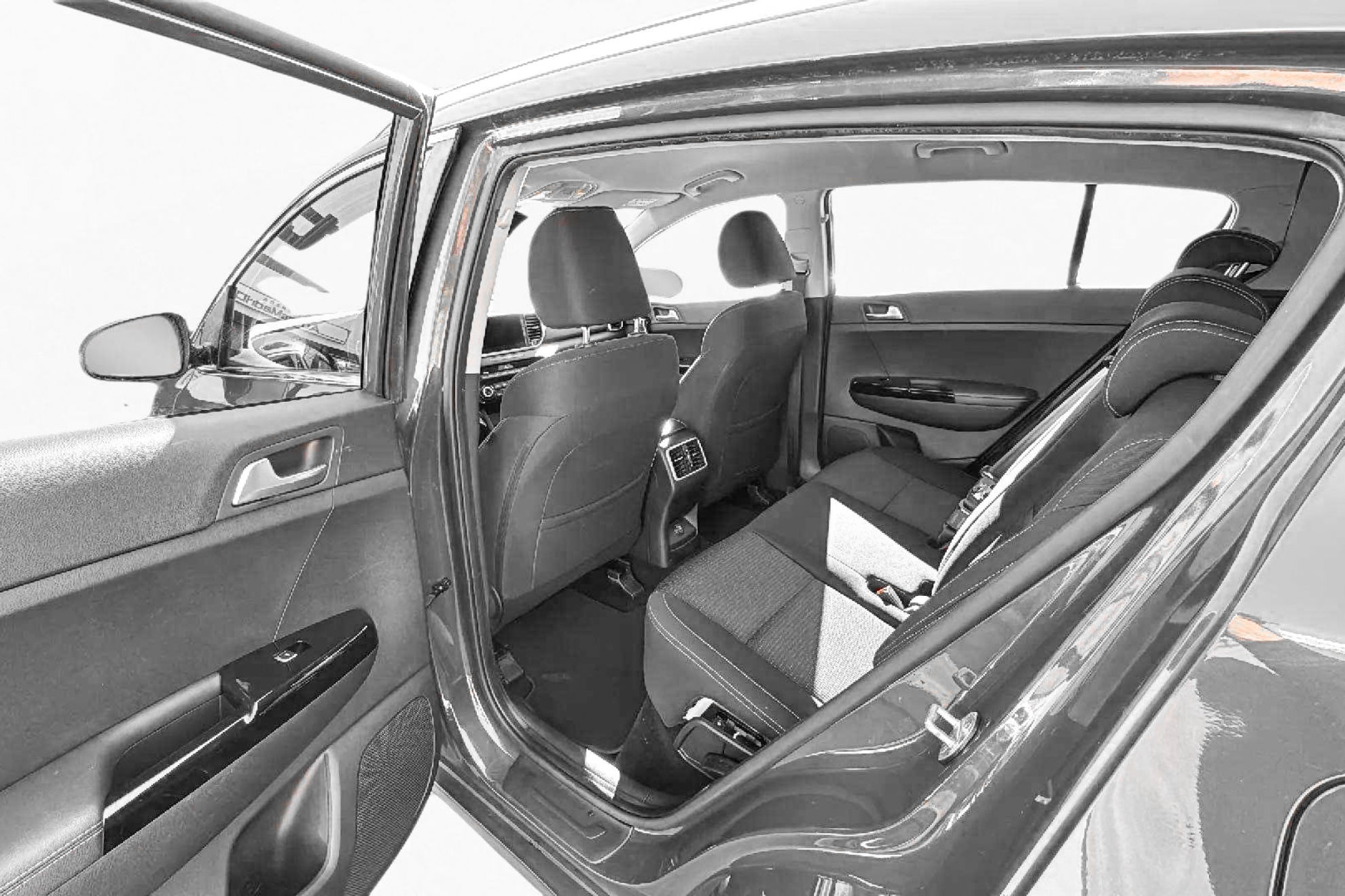 Kia Sportage 1.6 MHEV Drive 4x2 - foto 25
