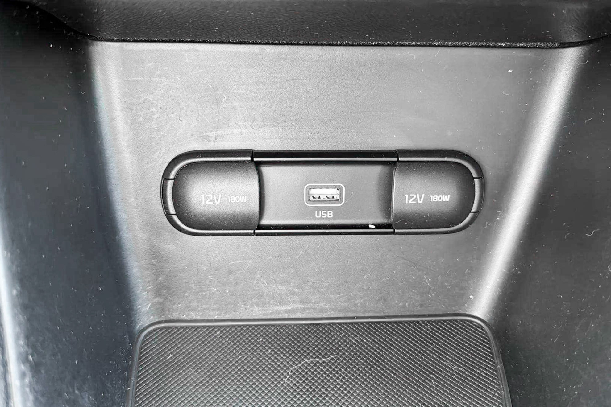 Kia Sportage 1.6 MHEV Drive 4x2 - foto 42