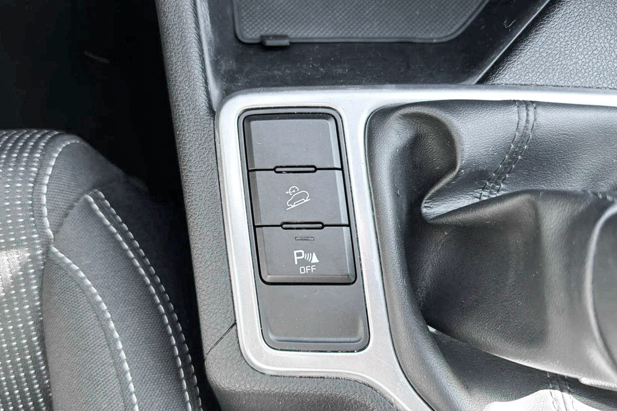 Kia Sportage 1.6 MHEV Drive 4x2 - foto 44