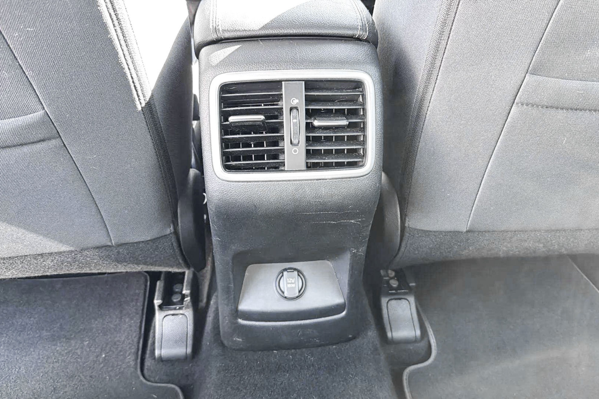 Kia Sportage 1.6 MHEV Drive 4x2 - foto 47