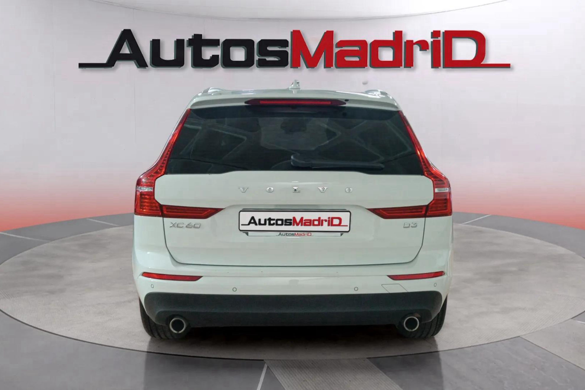 Volvo XC60 2.0 D3 Momentum - foto 6