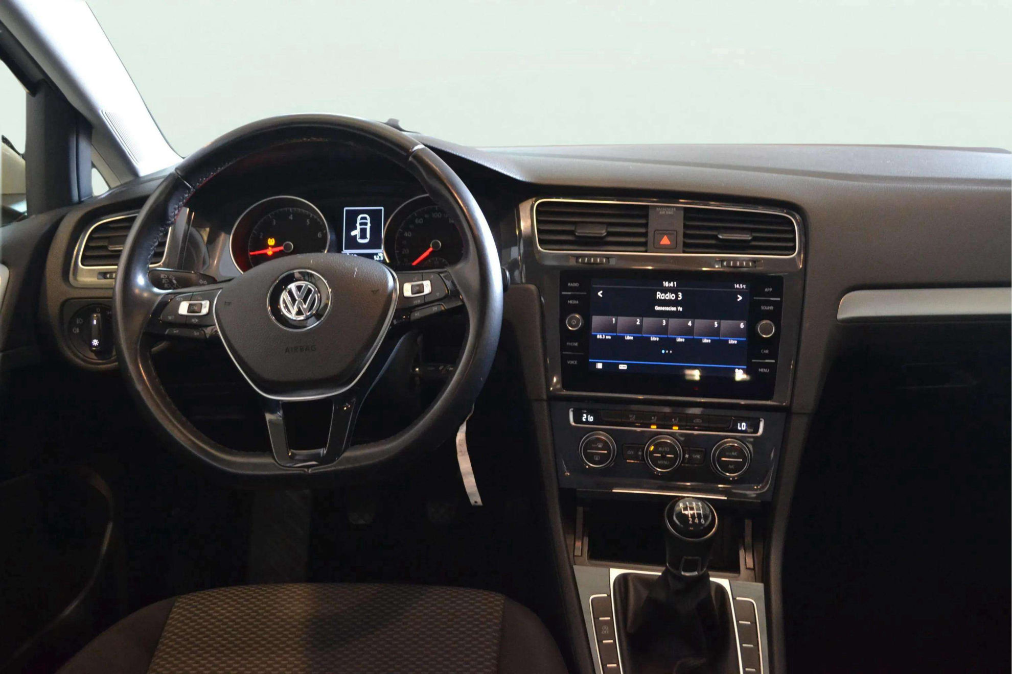 Volkswagen Golf 1.0 TSI - foto 16