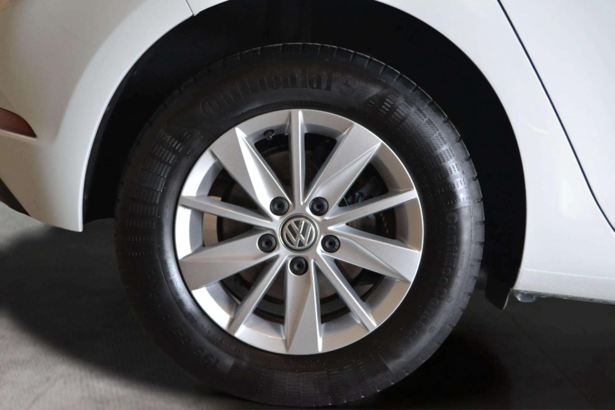 Volkswagen Golf 1.0 TSI - foto 31
