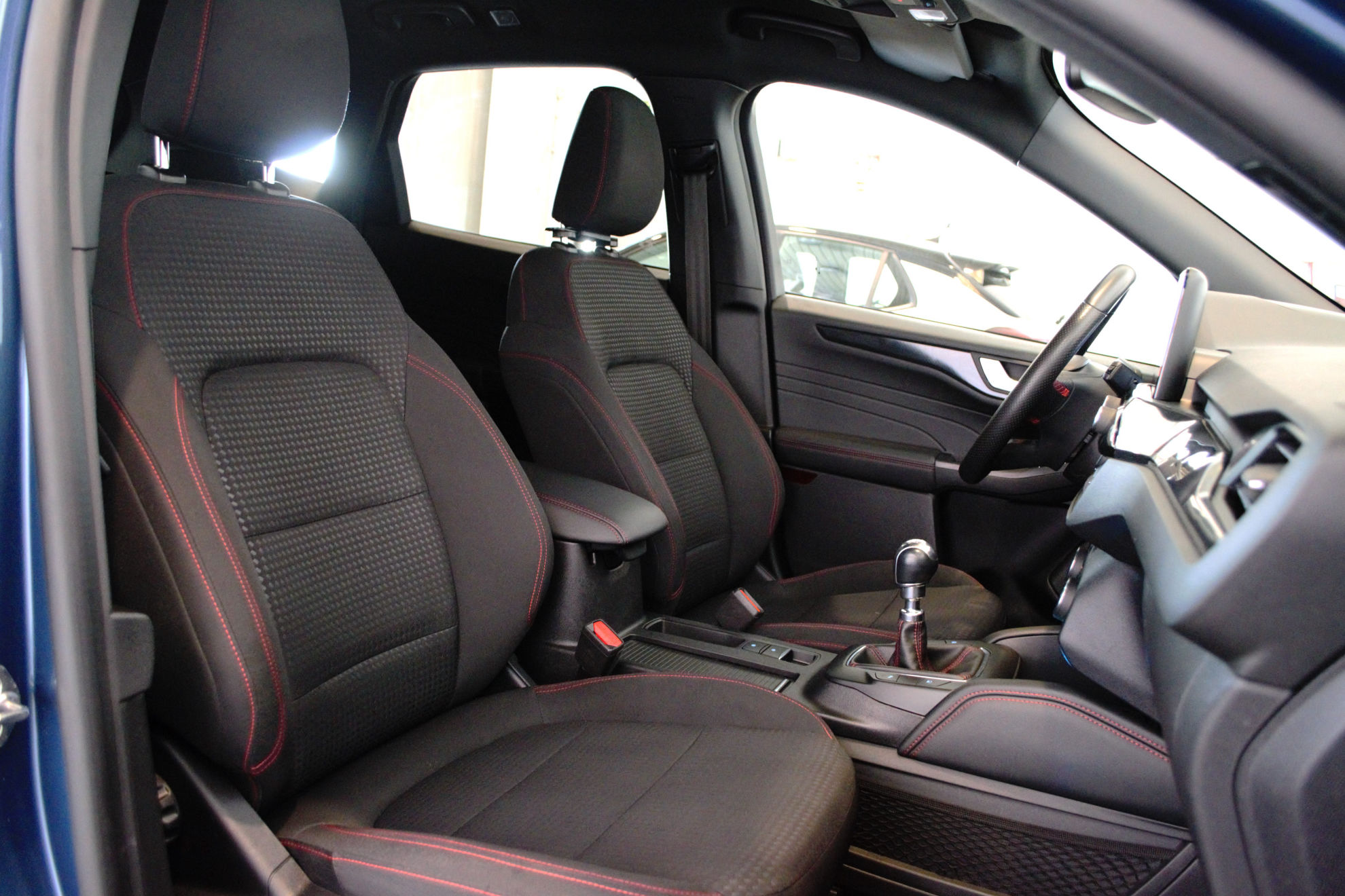 Ford Kuga ST-Line 1.5T EcoBoost - foto 9