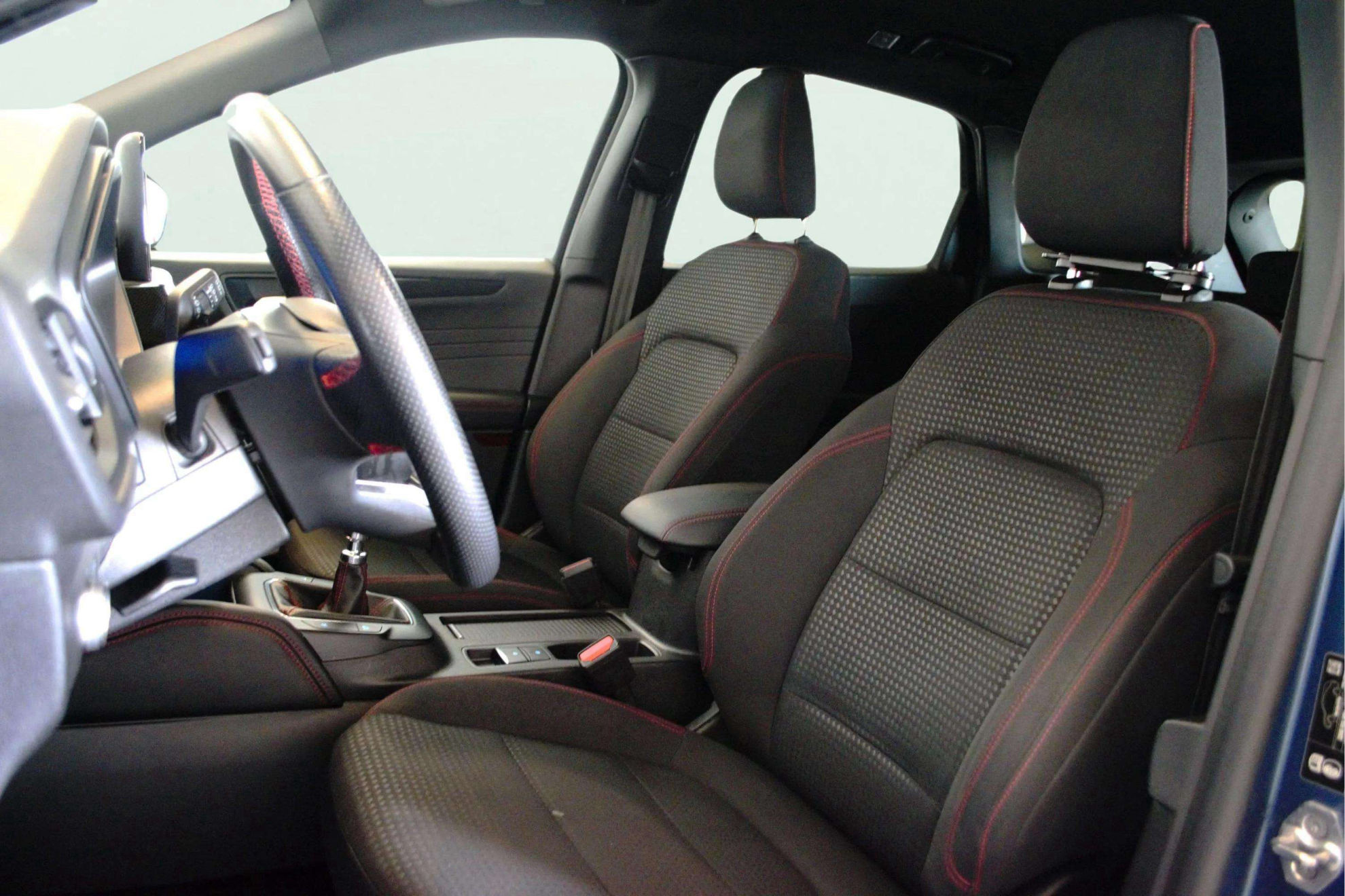 Ford Kuga ST-Line 1.5T EcoBoost - foto 14