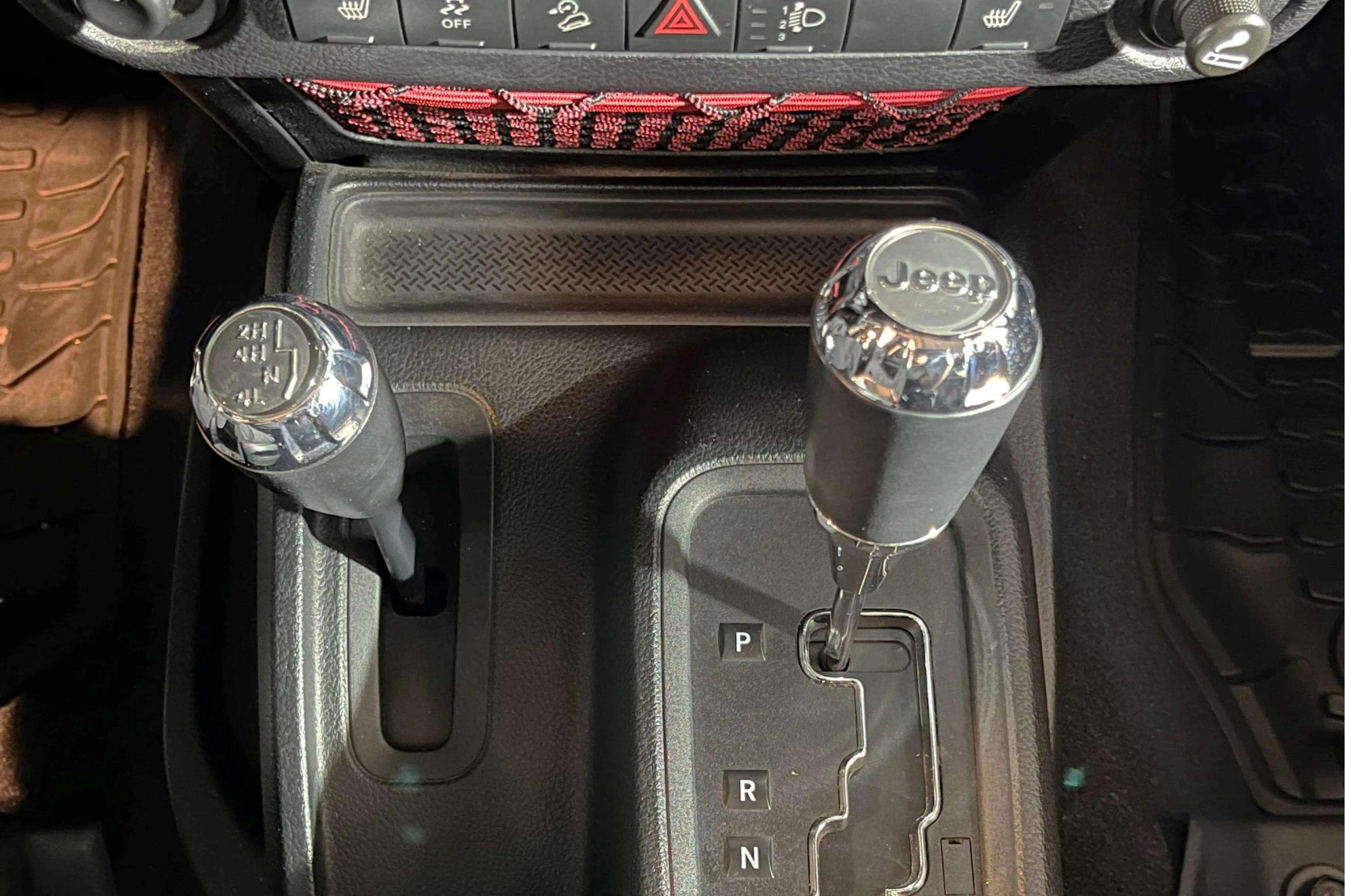 Jeep Wrangler 2.8 CRD Rubicon Recon - foto 25