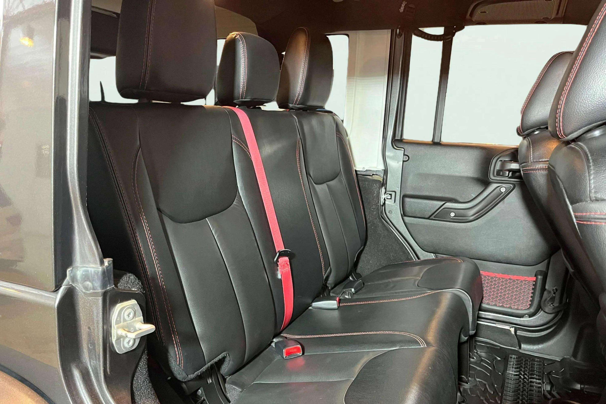 Jeep Wrangler 2.8 CRD Rubicon Recon - foto 14