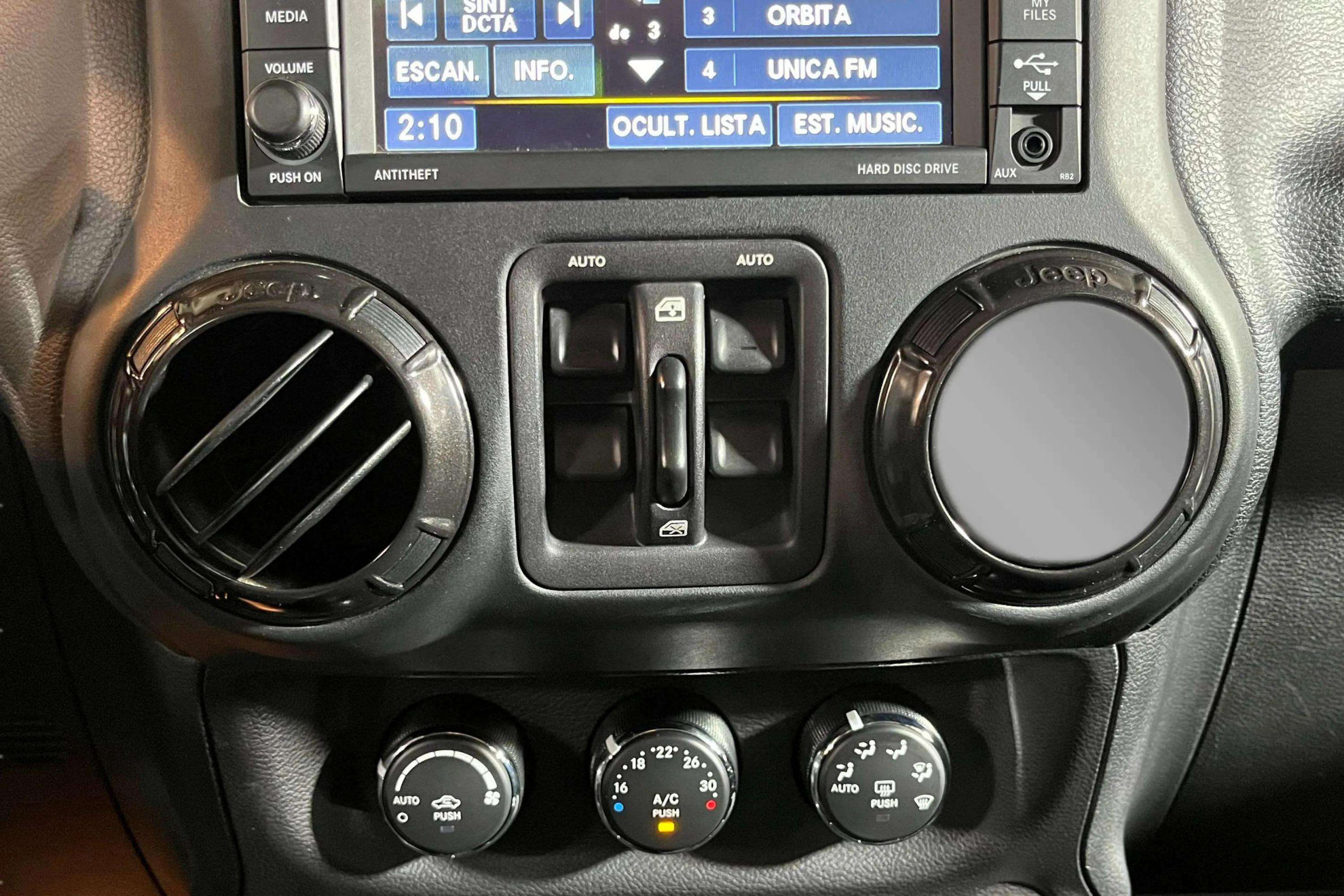 Jeep Wrangler 2.8 CRD Rubicon Recon - foto 23
