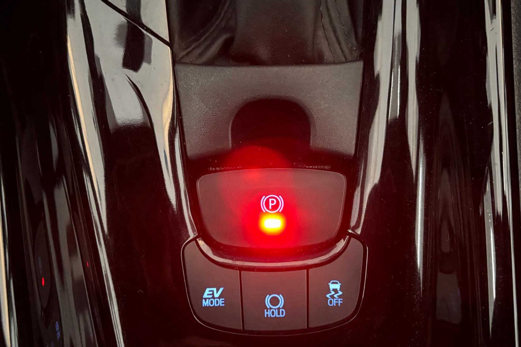 Toyota C-HR 1.8 125H Advance - foto 30