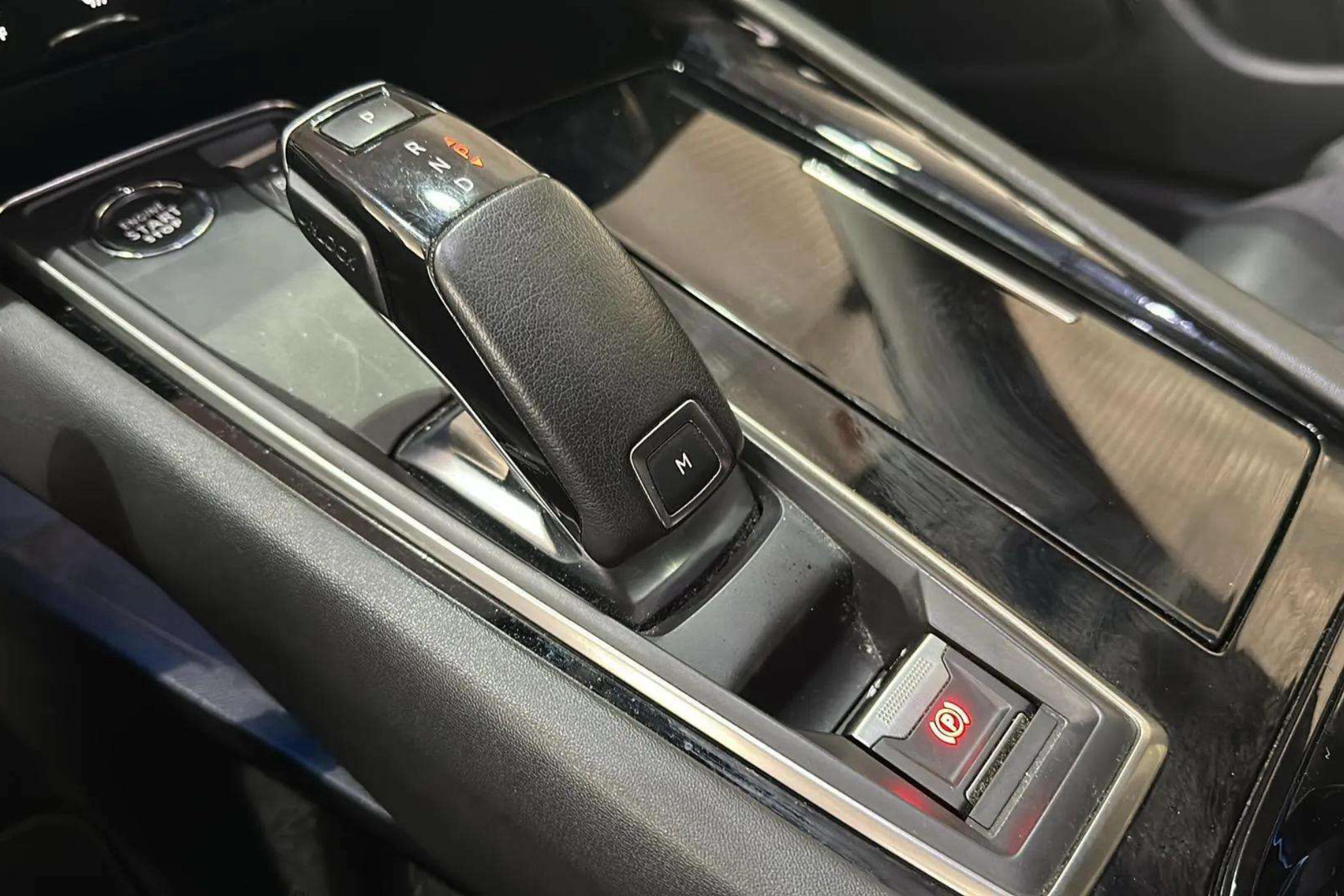 Peugeot 508 SW Allure Pack BlueHDi 130 EAT8 - foto 23