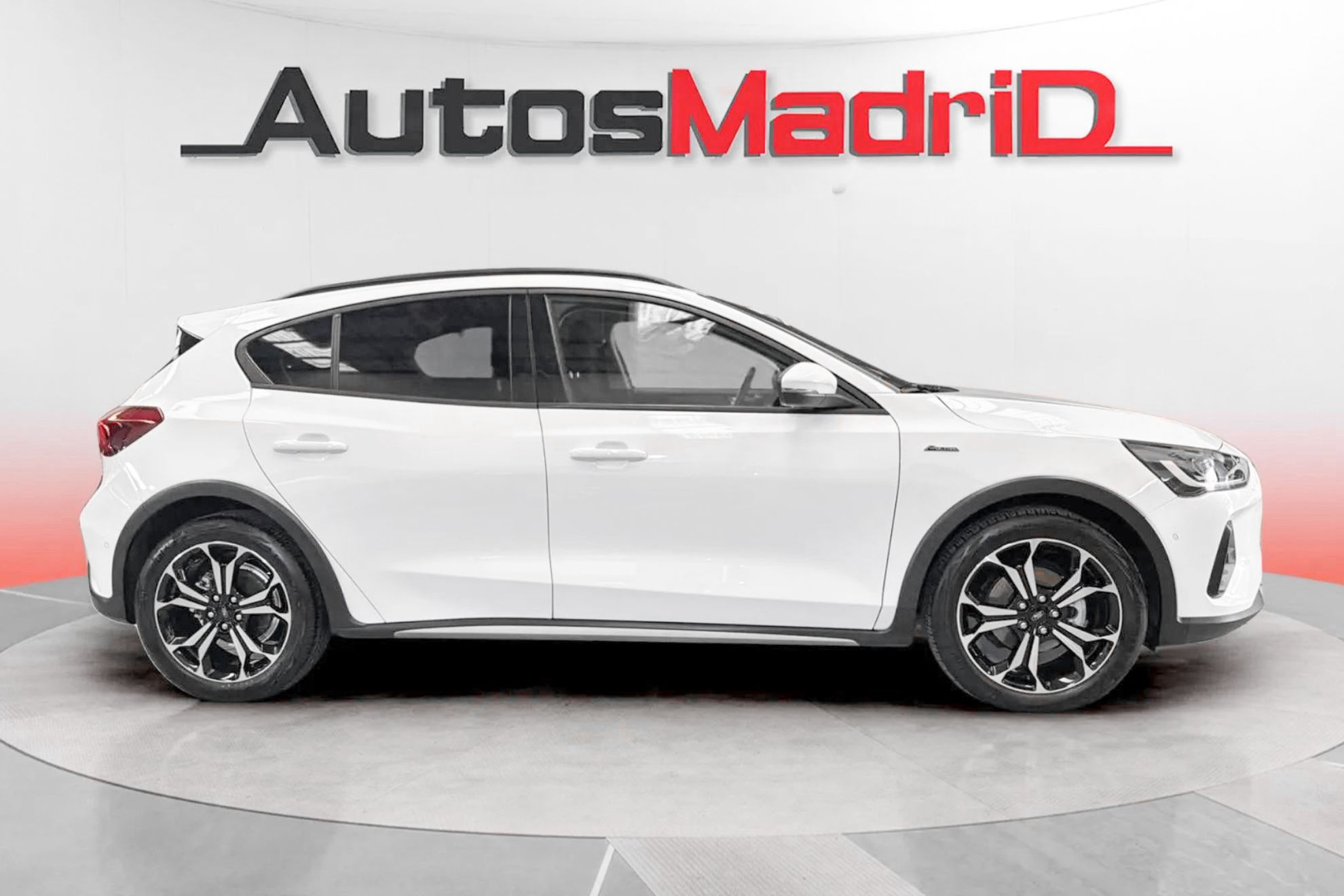 Ford Focus 1.0 EcoBoost MHEV Active - foto 8