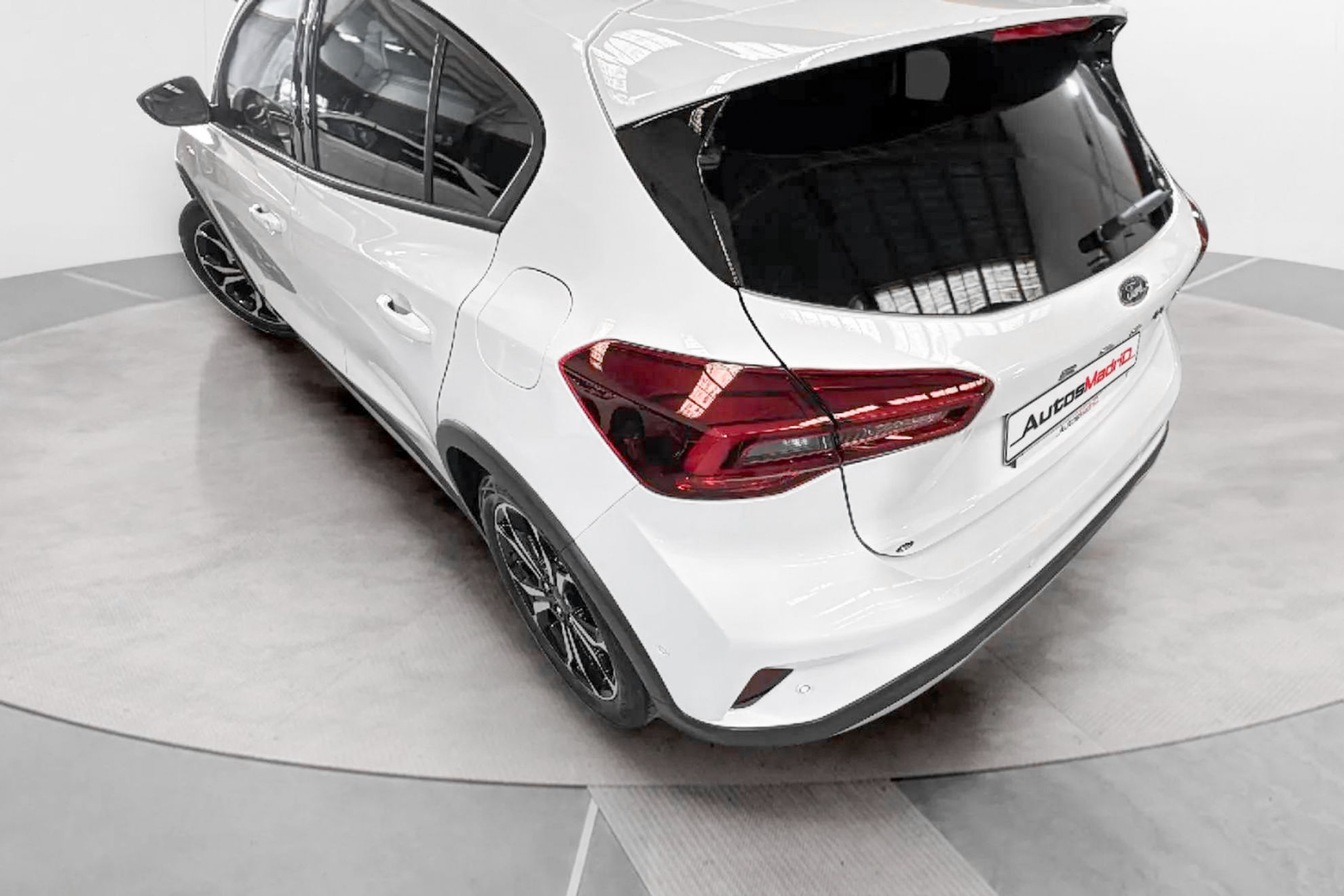 Ford Focus 1.0 EcoBoost MHEV Active - foto 13