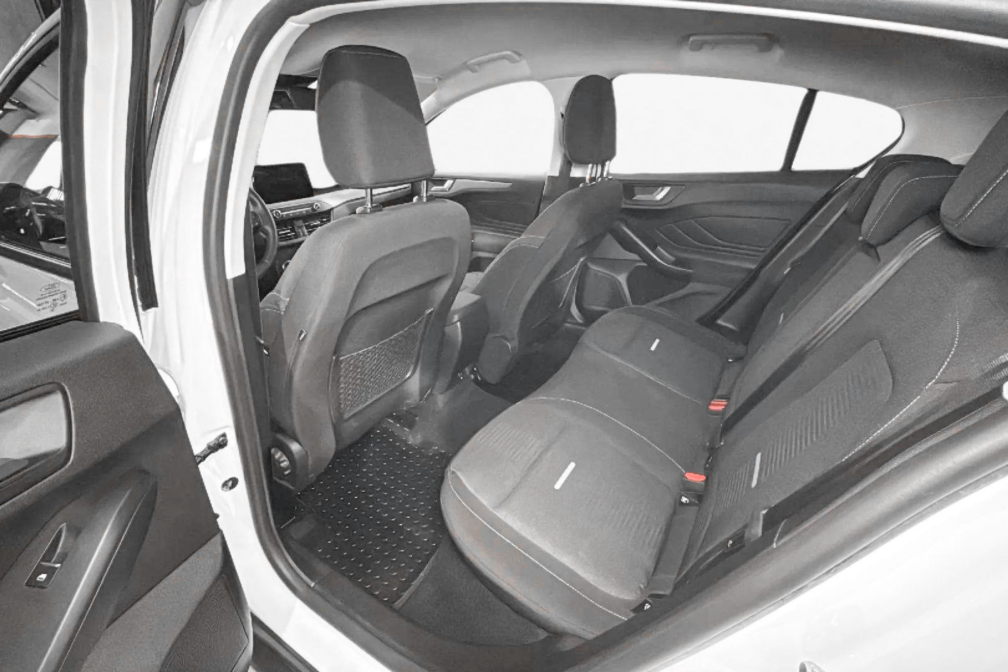 Ford Focus 1.0 EcoBoost MHEV Active - foto 20