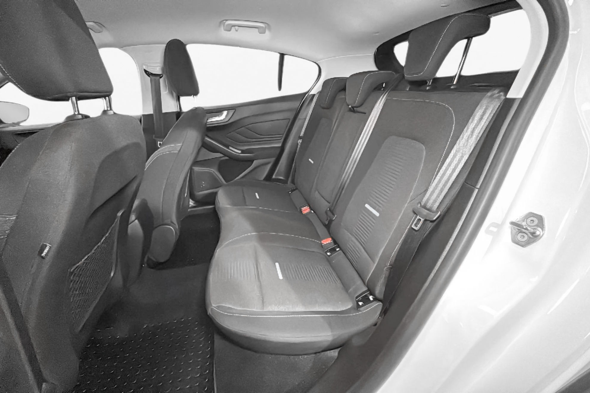 Ford Focus 1.0 EcoBoost MHEV Active - foto 21