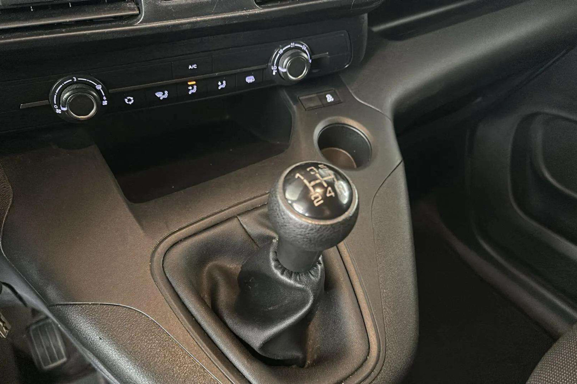 Peugeot Partner Premium Standard 1000kg BlueHDi - foto 15