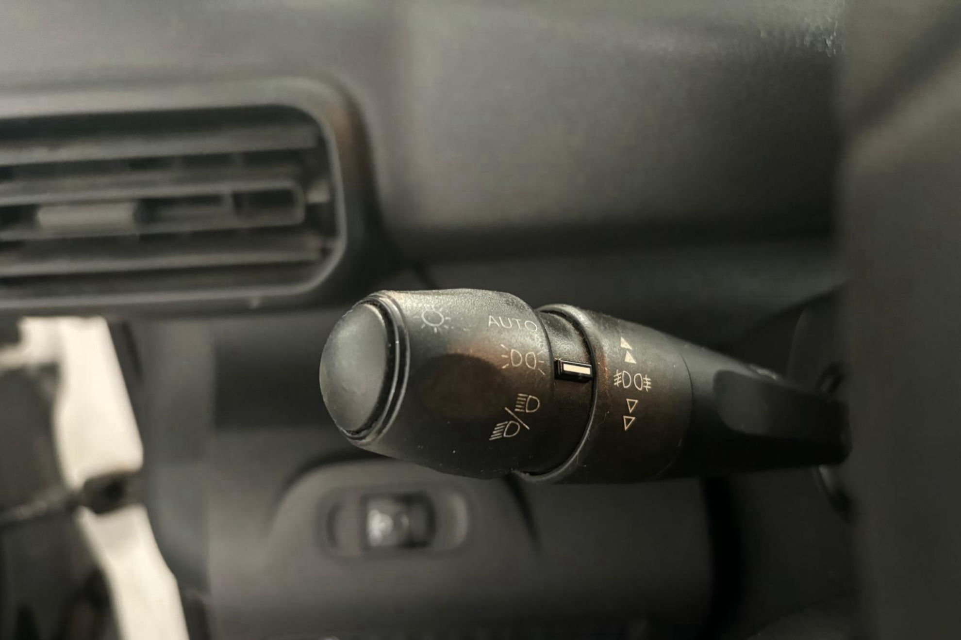 Peugeot Partner Premium Standard 1000kg BlueHDi - foto 19