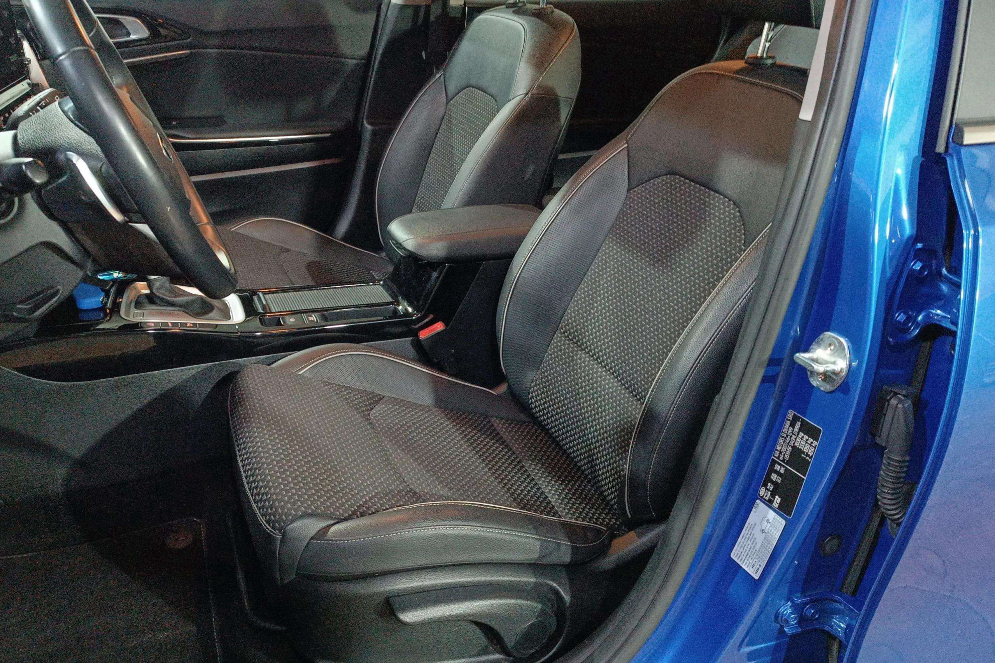 Kia XCeed 1.6 GDI PHEV E-Tech - foto 14