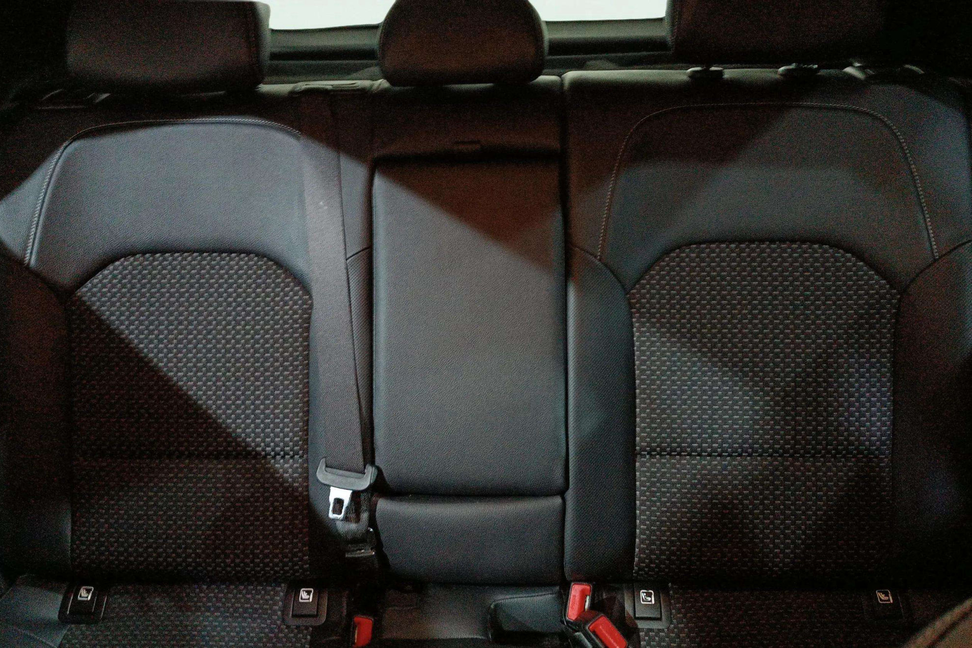 Kia XCeed 1.6 GDI PHEV E-Tech - foto 16