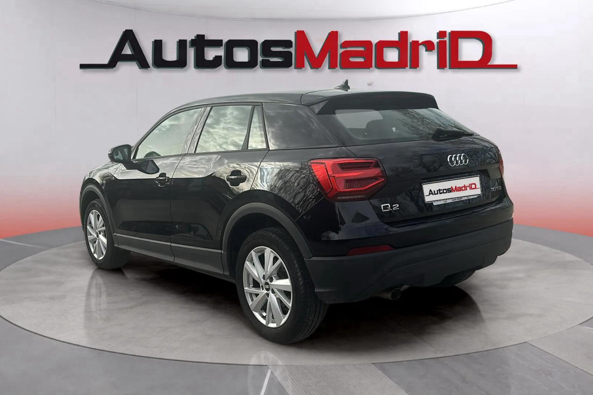Audi Q2 Advanced 30 TFSI - foto 4