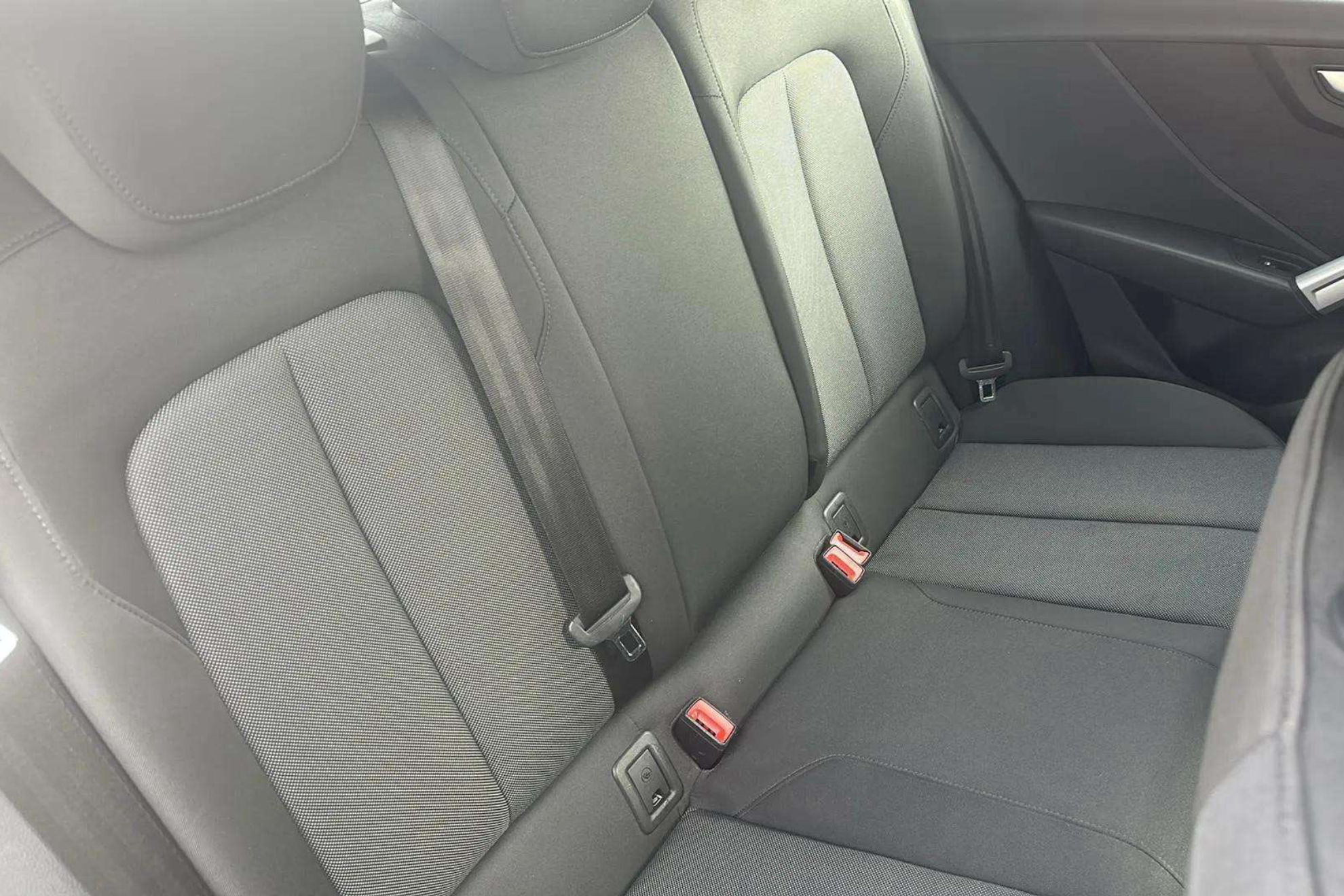 Audi Q2 Advanced 30 TFSI - foto 21