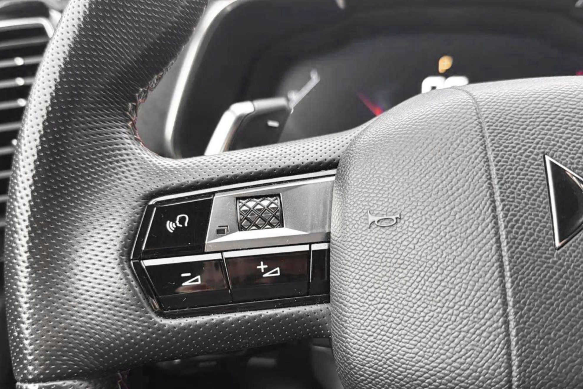 DS DS 7 Crossback BlueHDi DE Perf.line - foto 27