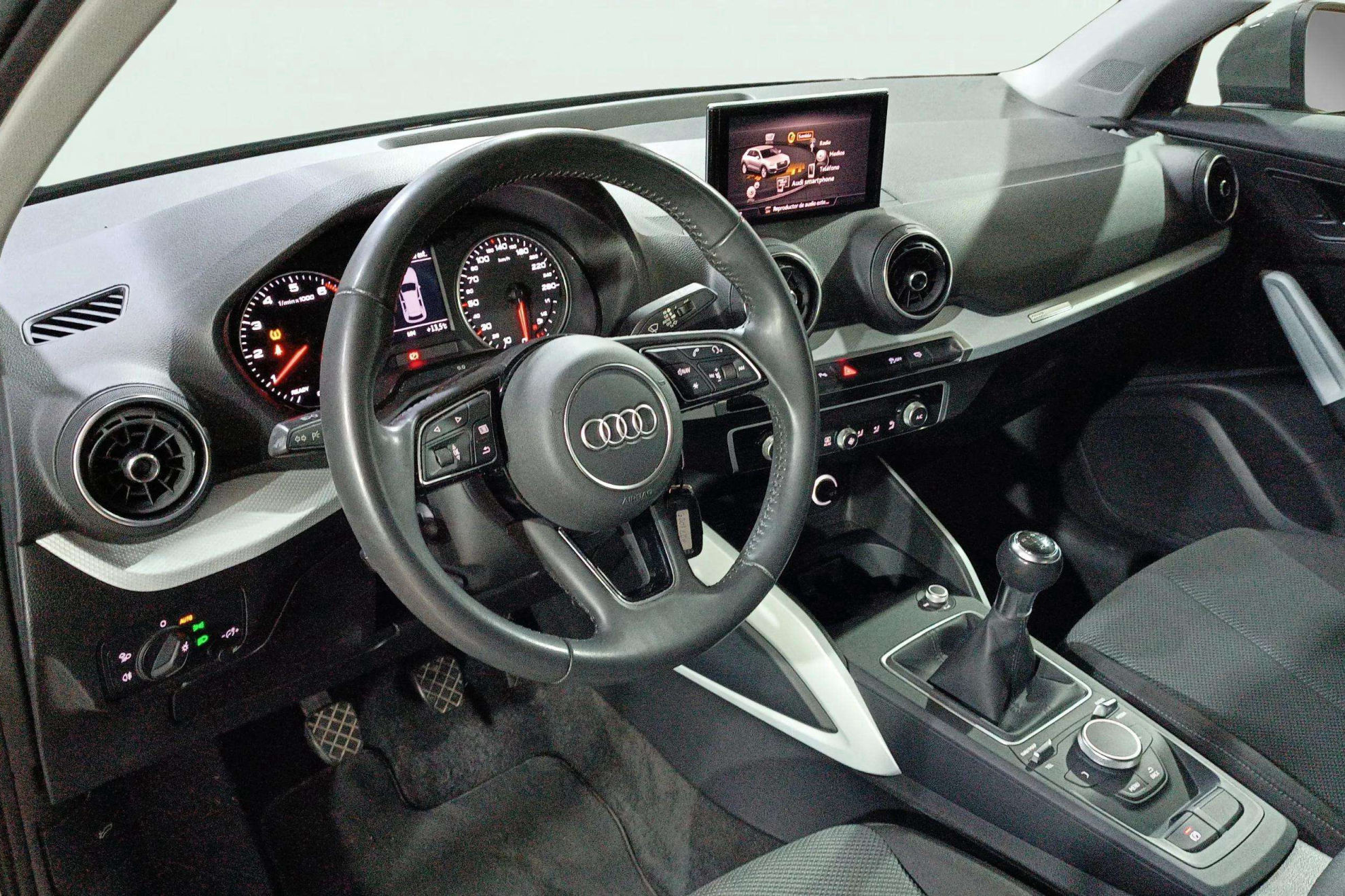 Audi Q2 Design 30 TFSI - foto 10
