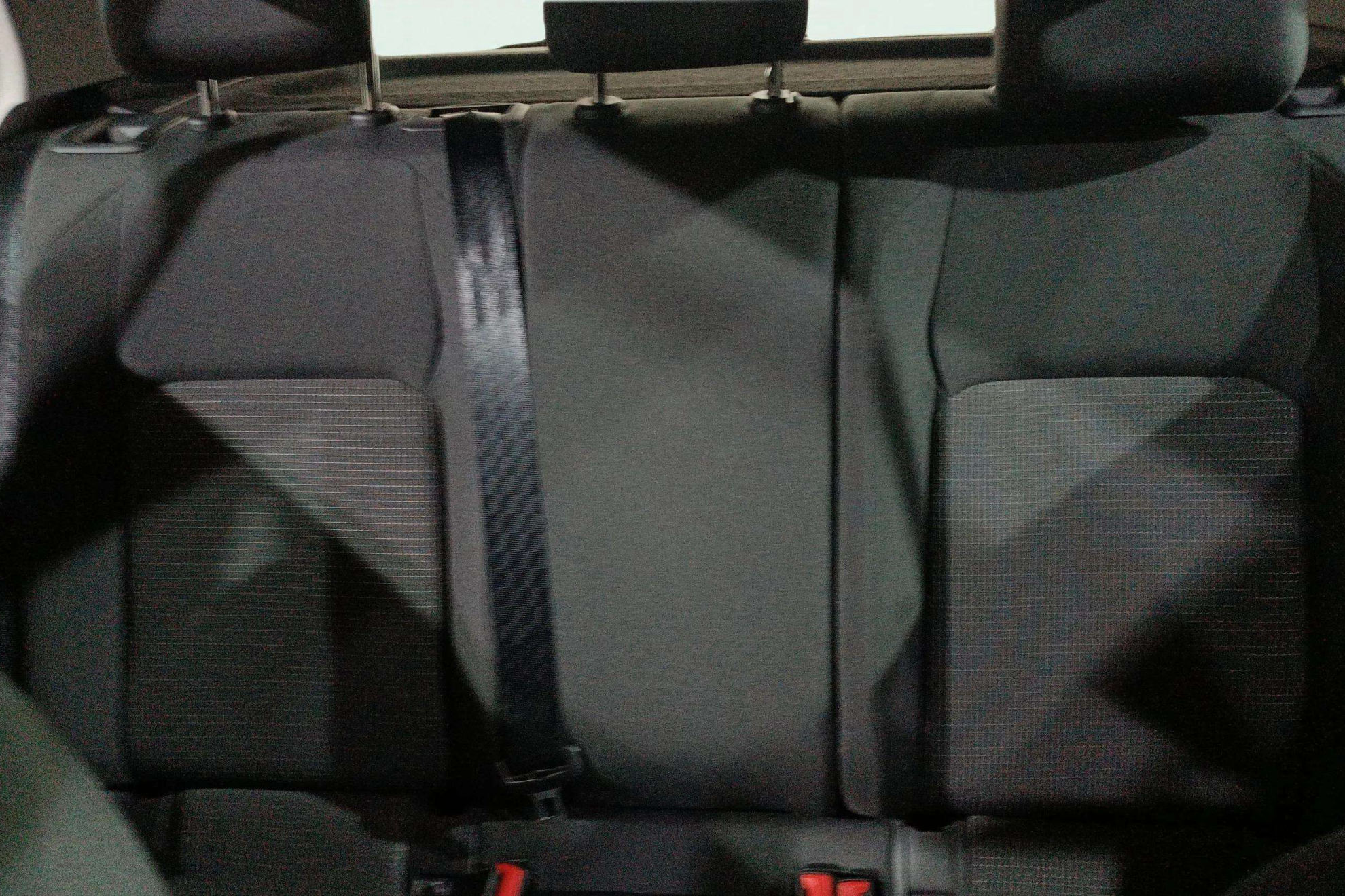 Volkswagen Golf 2.0 TDI - foto 16