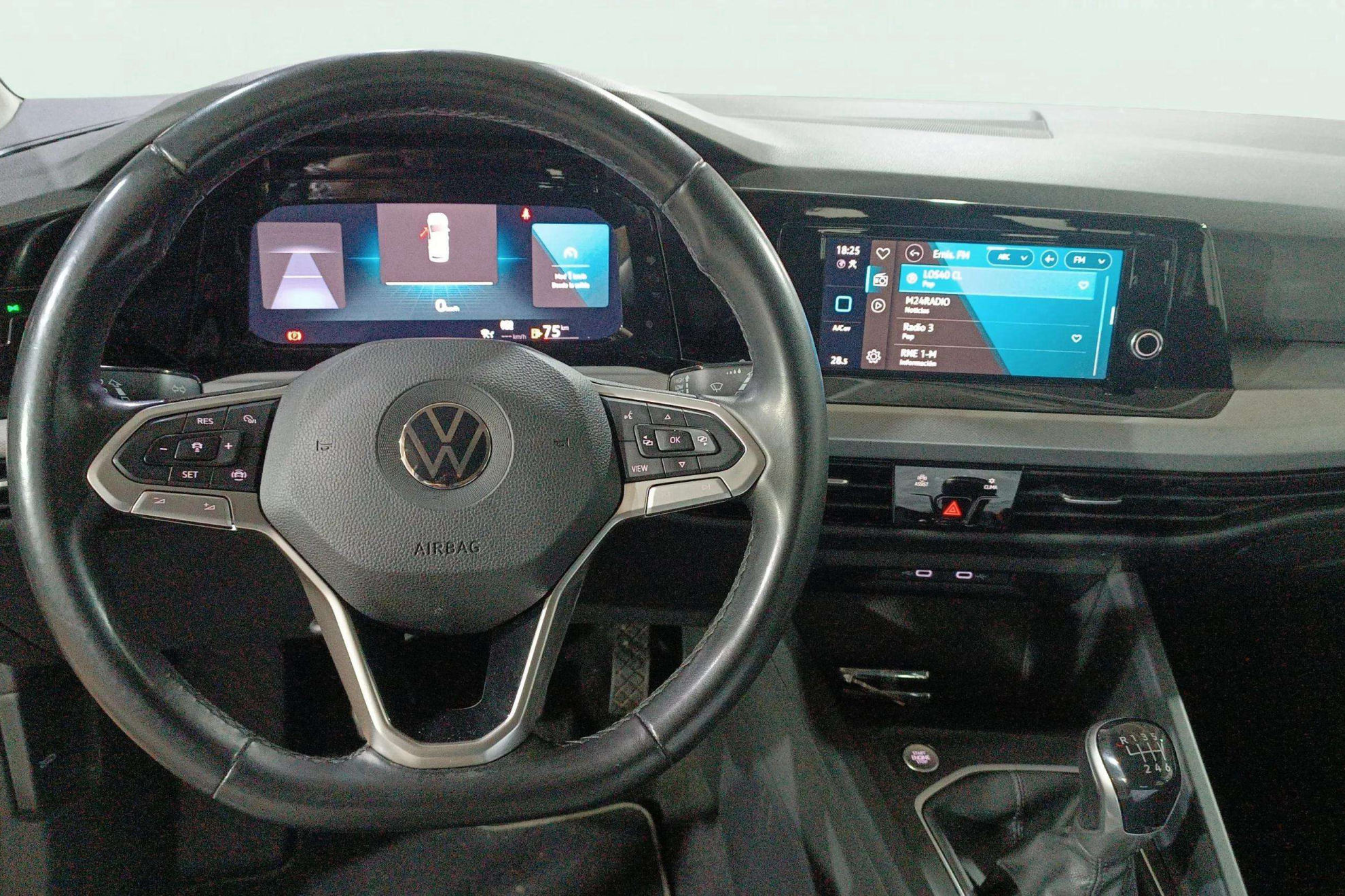 Volkswagen Golf 2.0 TDI - foto 12